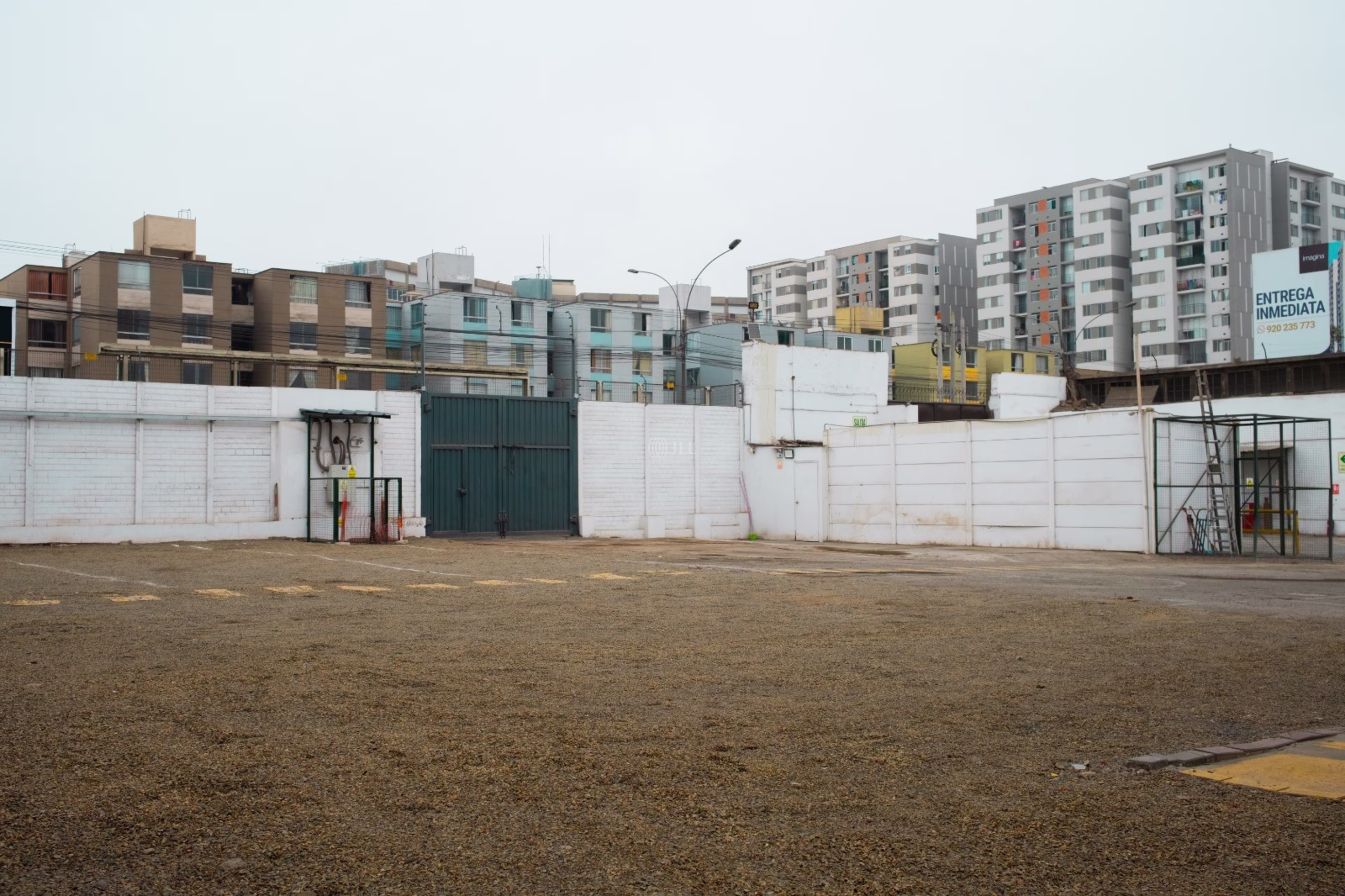 Av. Oscar Benavides N° 1050 - 1052, Cercado de Lima