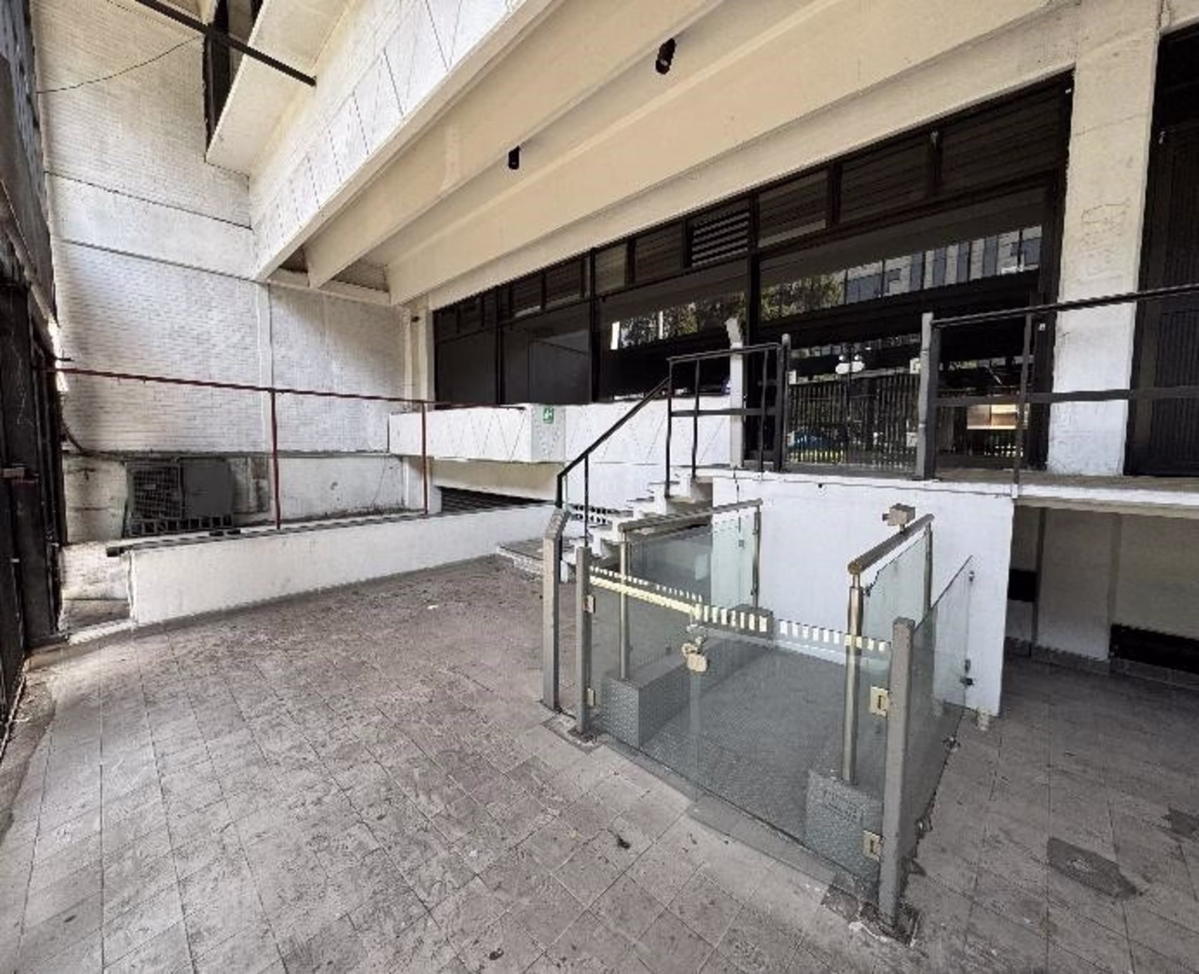 Calz. Gral. Mariano Escobedo 174, Mariano Escobedo, Miguel Hidalgo, 11310 Ciudad de México, CDMX