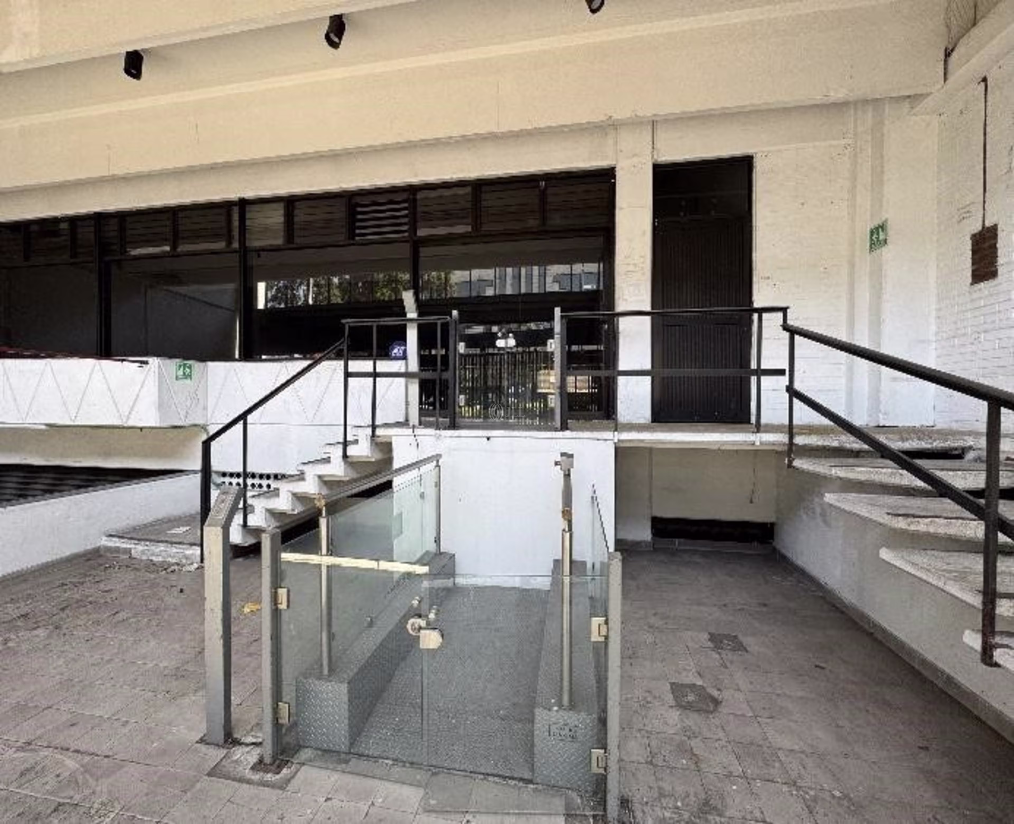 Calz. Gral. Mariano Escobedo 174, Mariano Escobedo, Miguel Hidalgo, 11310 Ciudad de México, CDMX