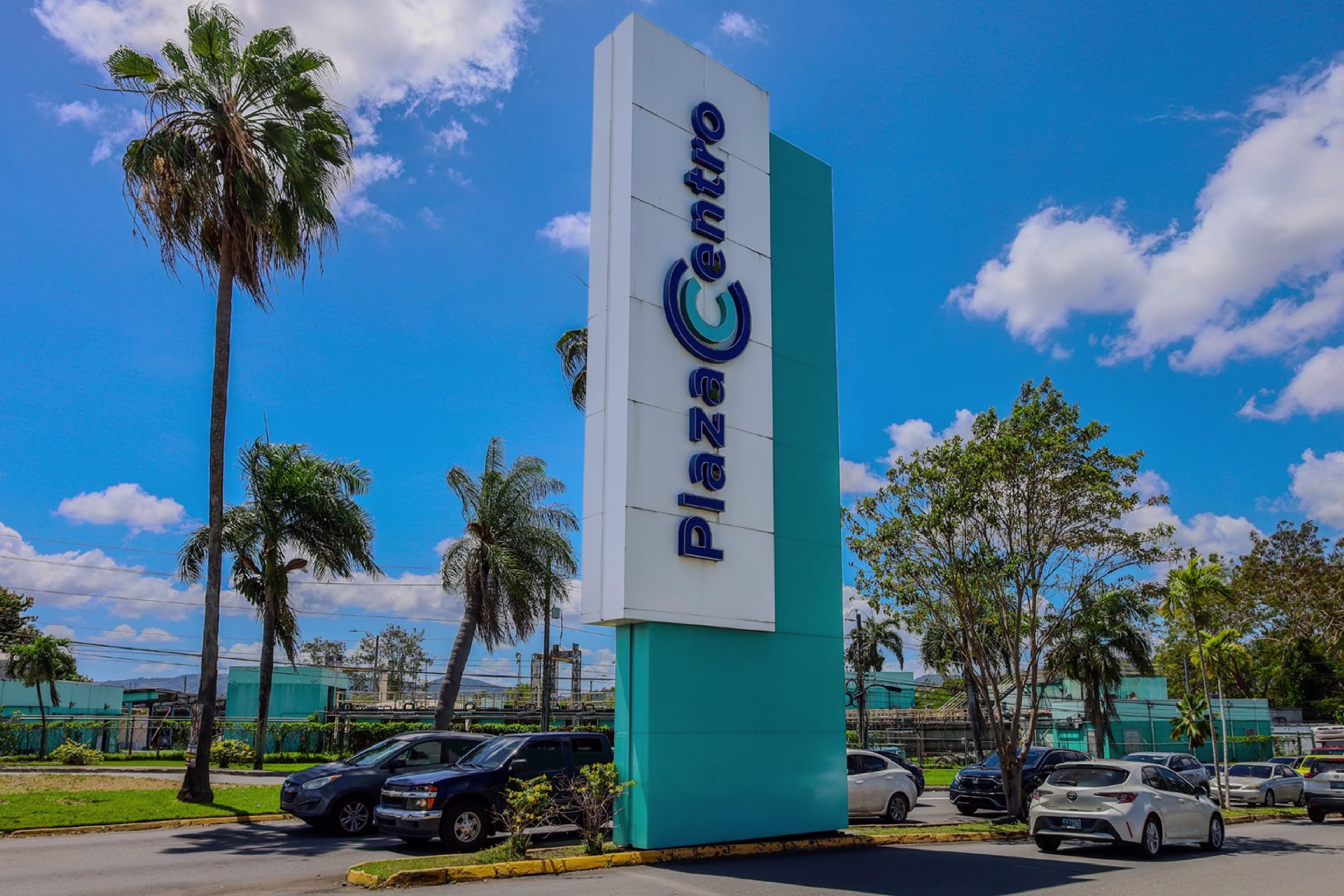 200 Avenue Rafael Cordero
