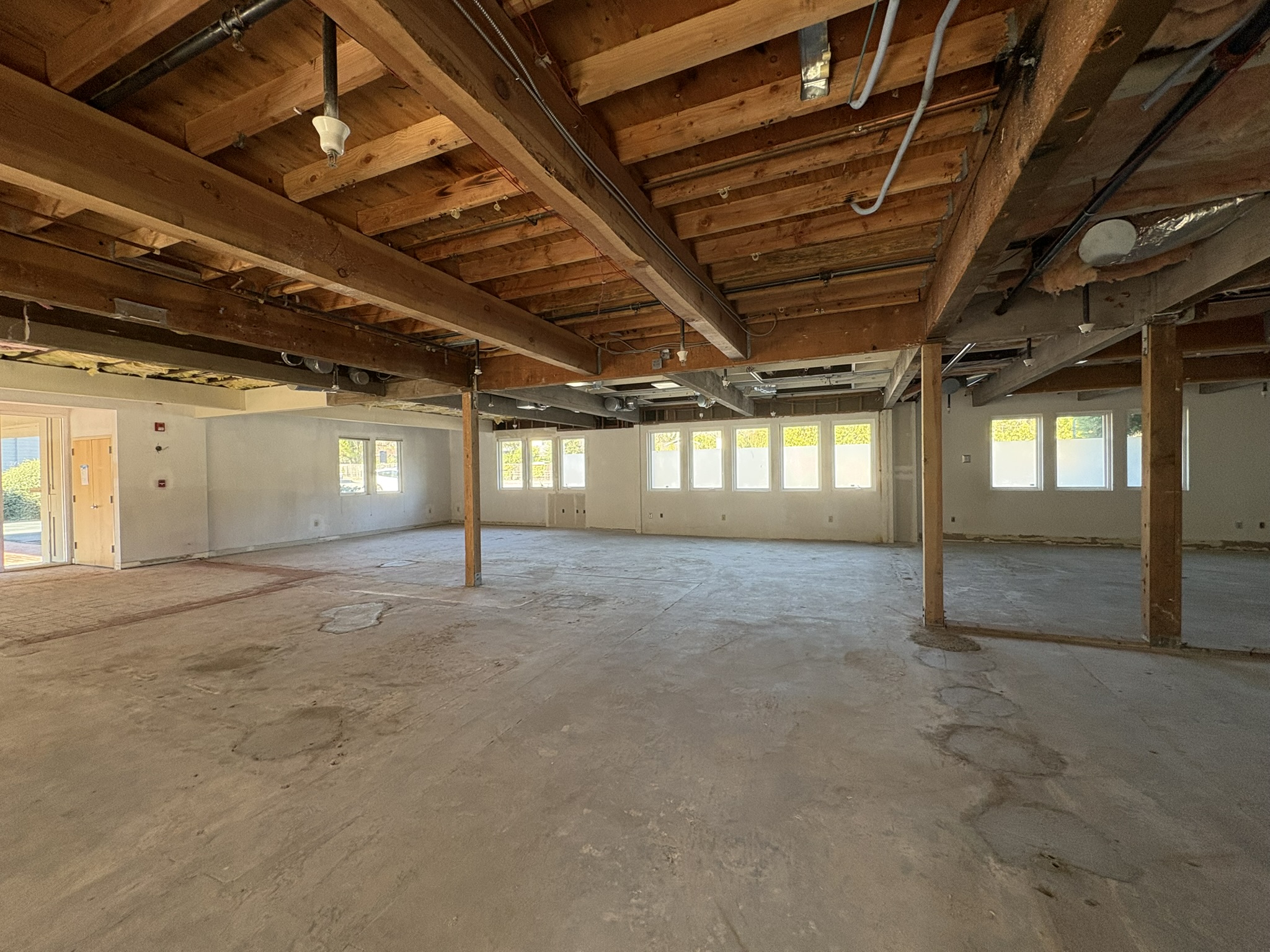 505 Sir Francis Drake Blvd