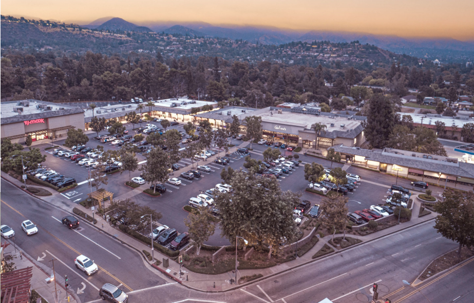 635-663 Foothill Blvd