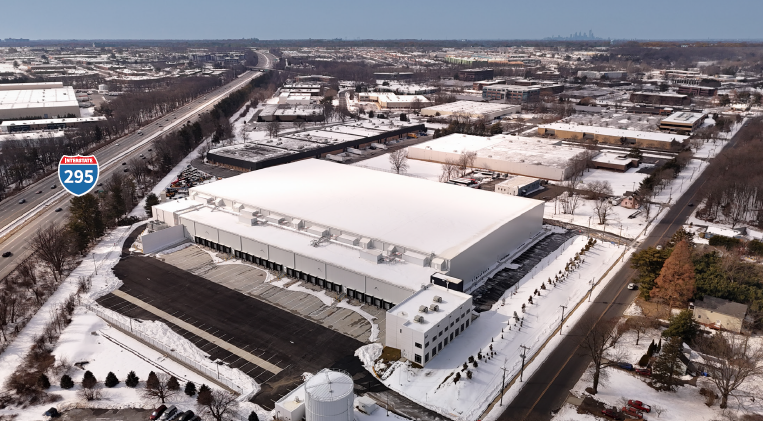 907 Pleasant Valley Ave