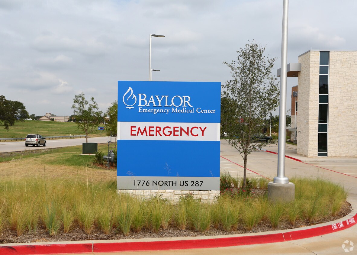 1776 N US Highway 287