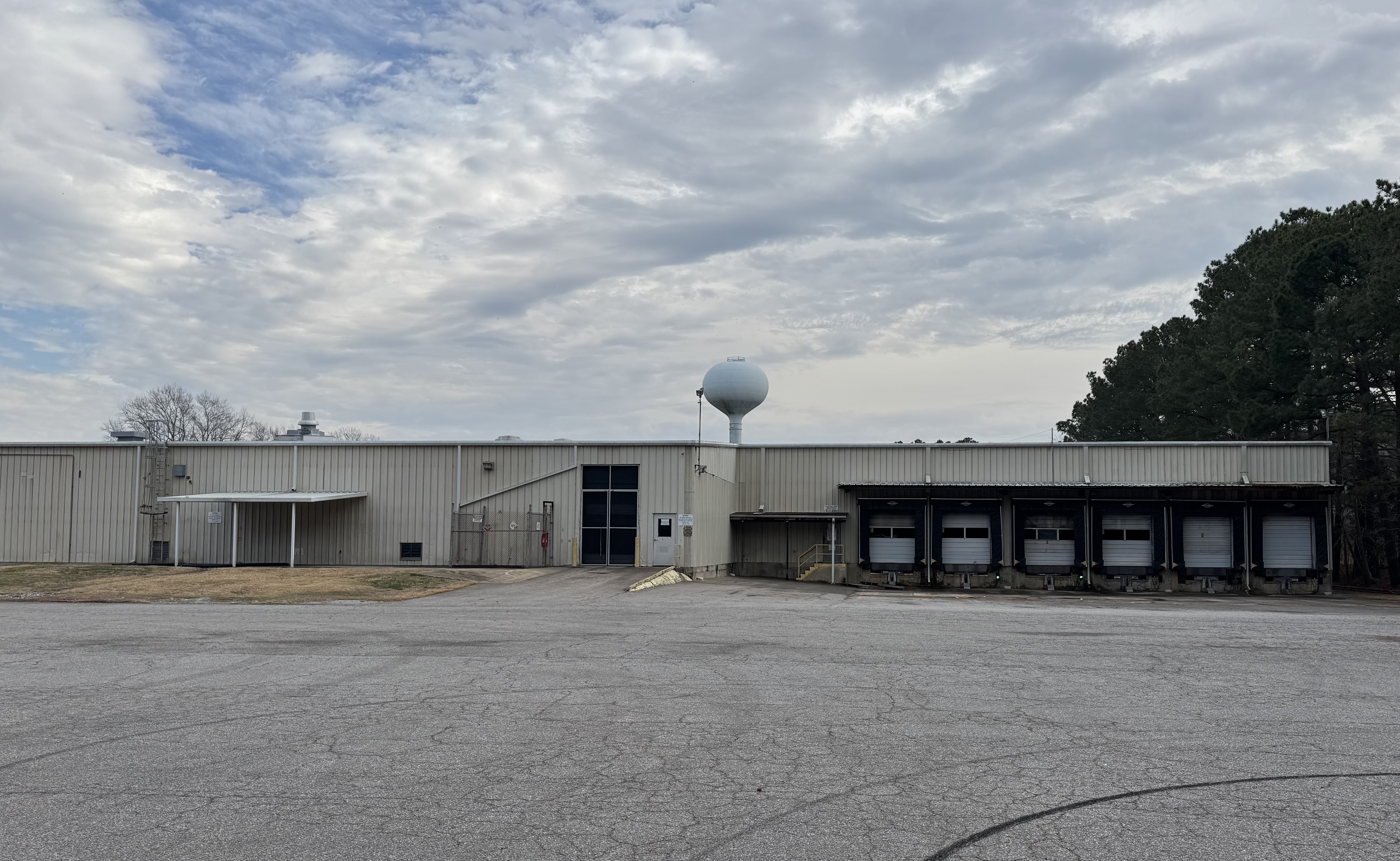 1305 Progress Rd - photo 2 - Suffolk, VA