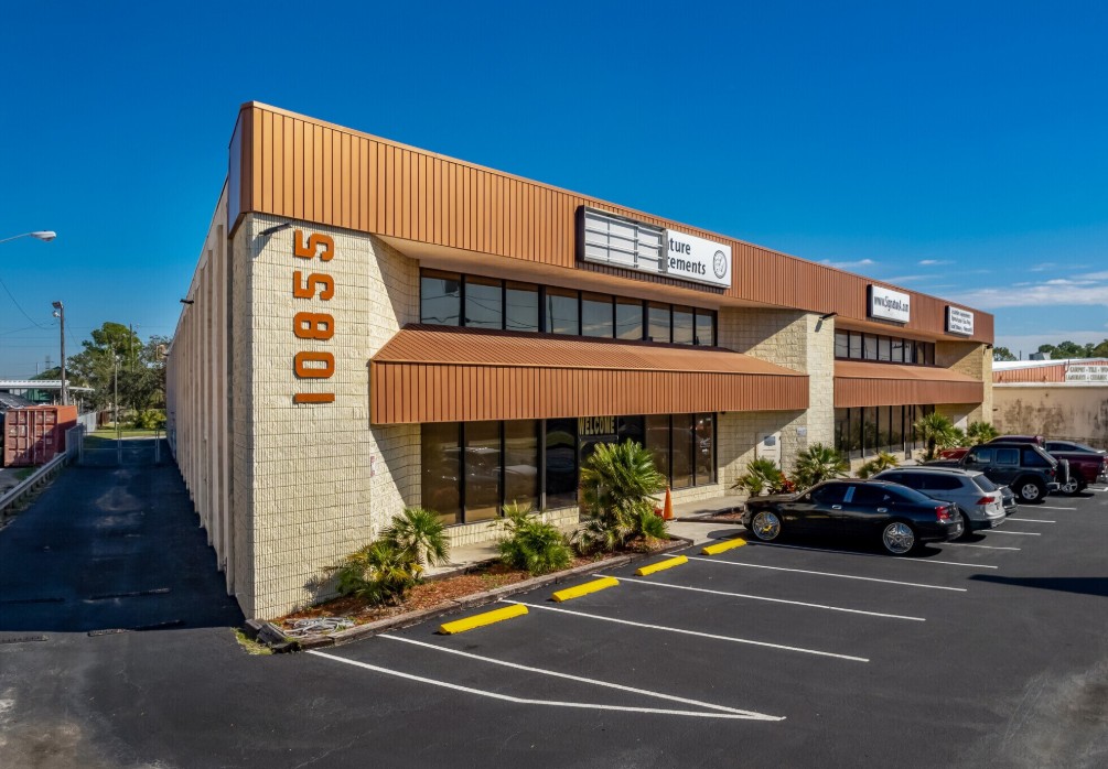 10855 US Highway 19 N