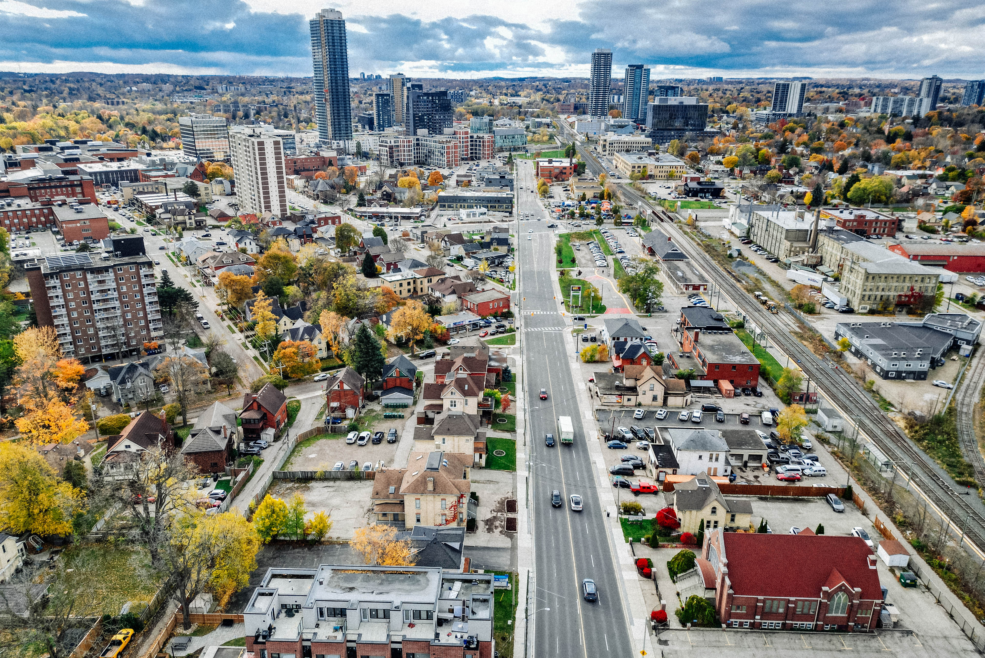 171 Victoria Street N