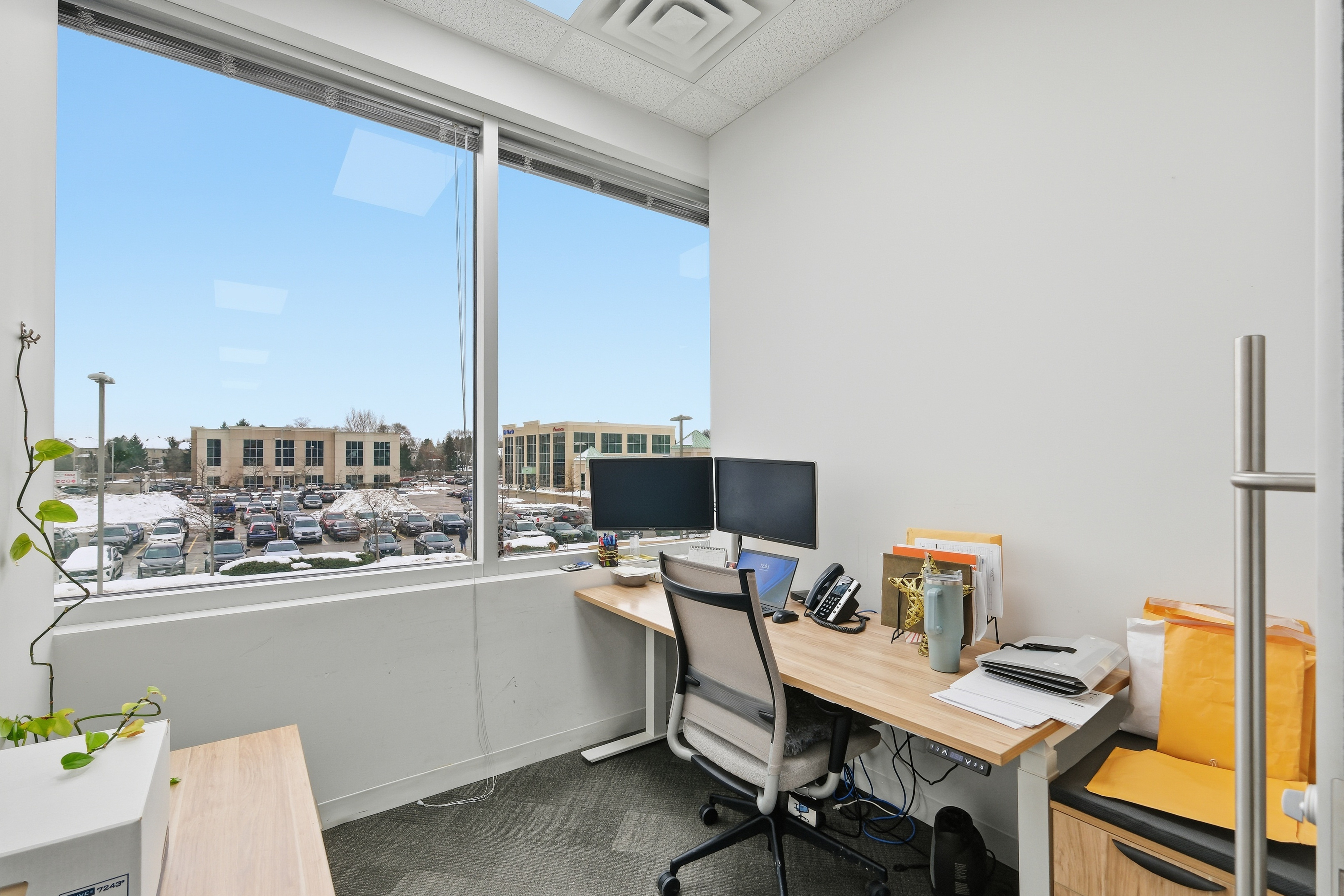 4295 King Street E, Suite 201