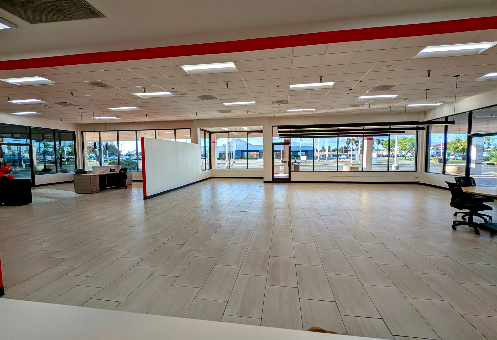 3190 Auto Center Cir