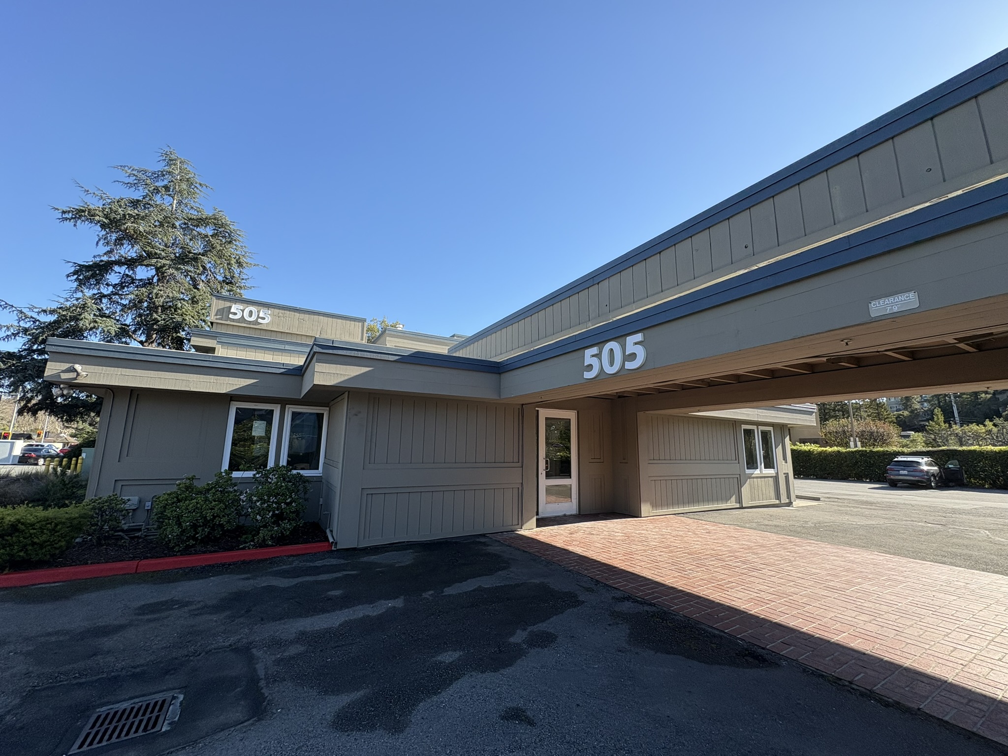 505 Sir Francis Drake Blvd