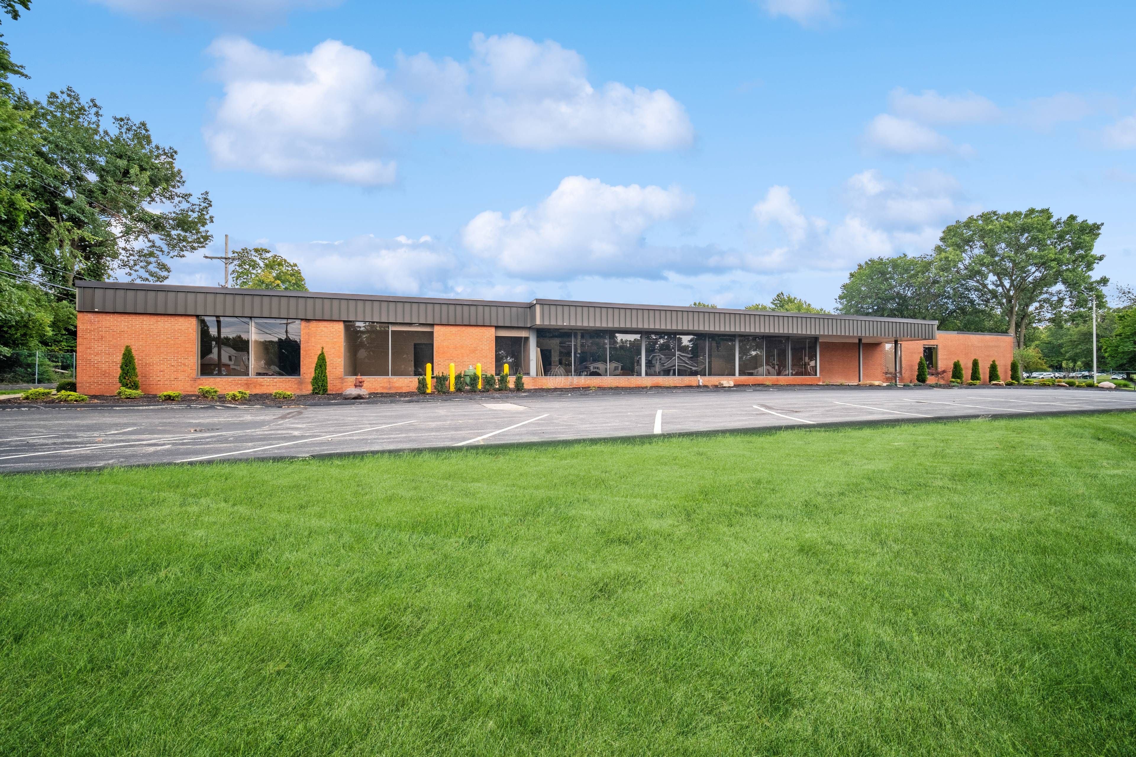 6101 W 130th, 6101 W 130th St JLL Properties US