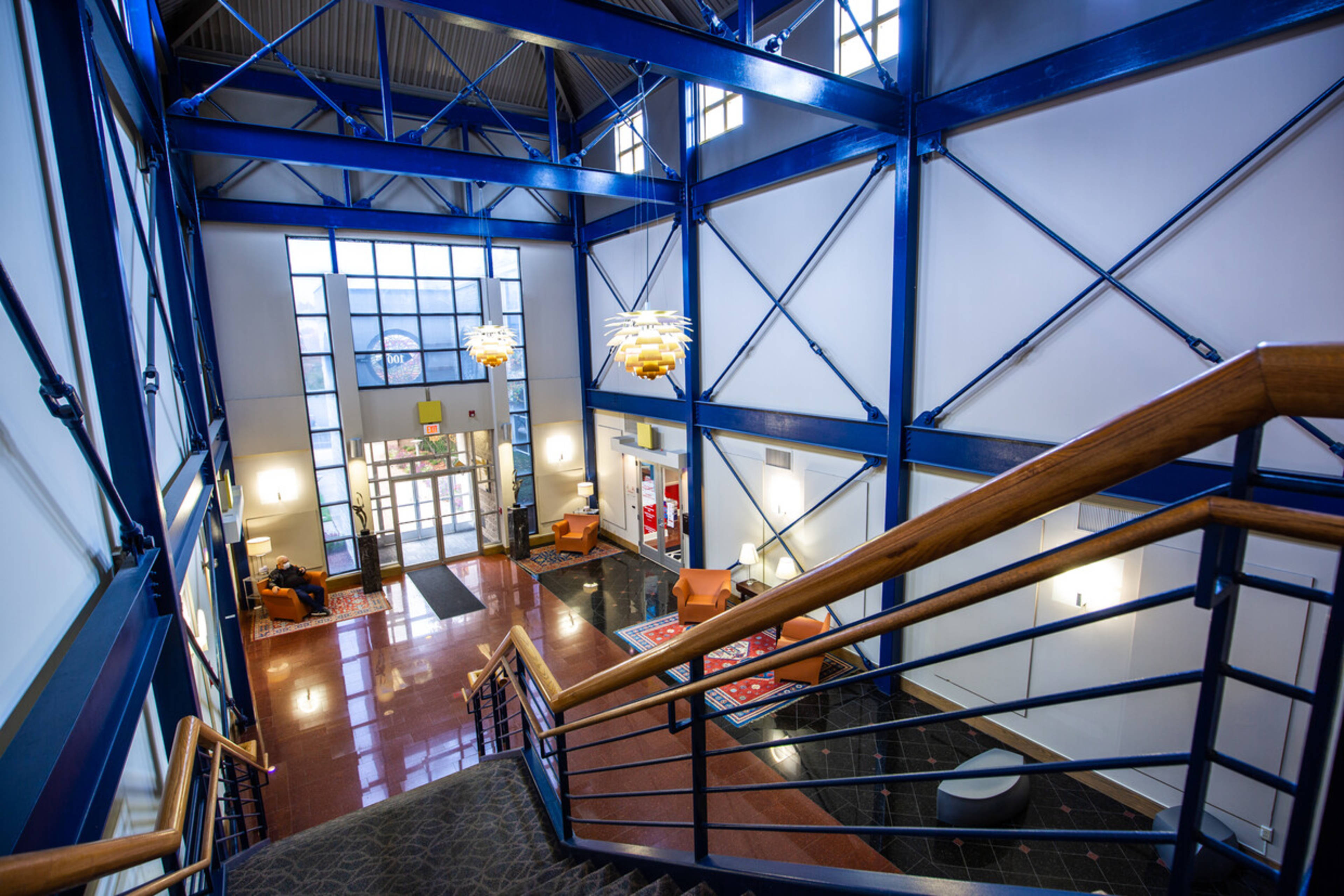 Office Center Market Fair, 100 Canal Pointe Blvd JLL Properties US