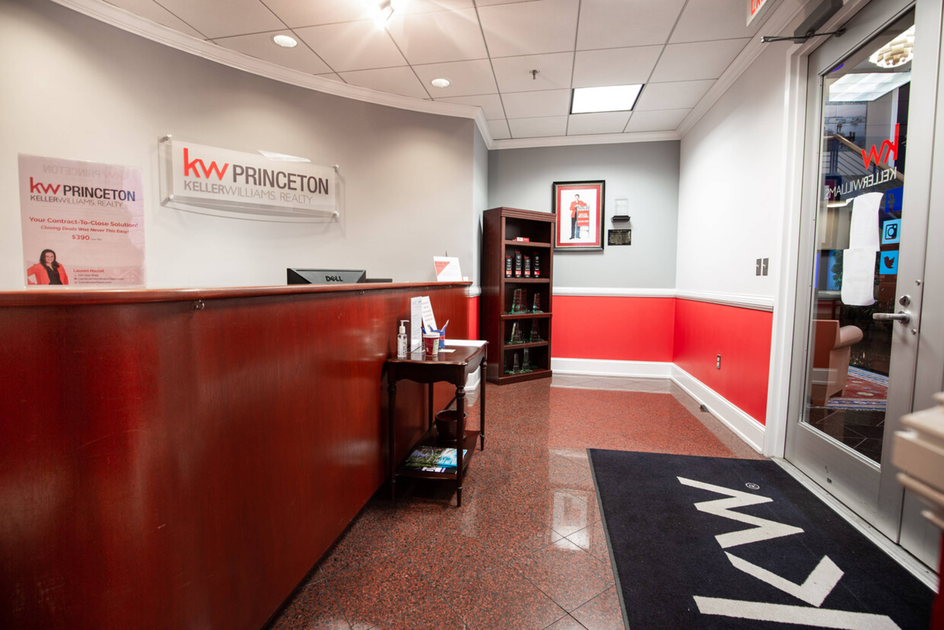 Office Center Market Fair, 100 Canal Pointe Blvd JLL Properties US