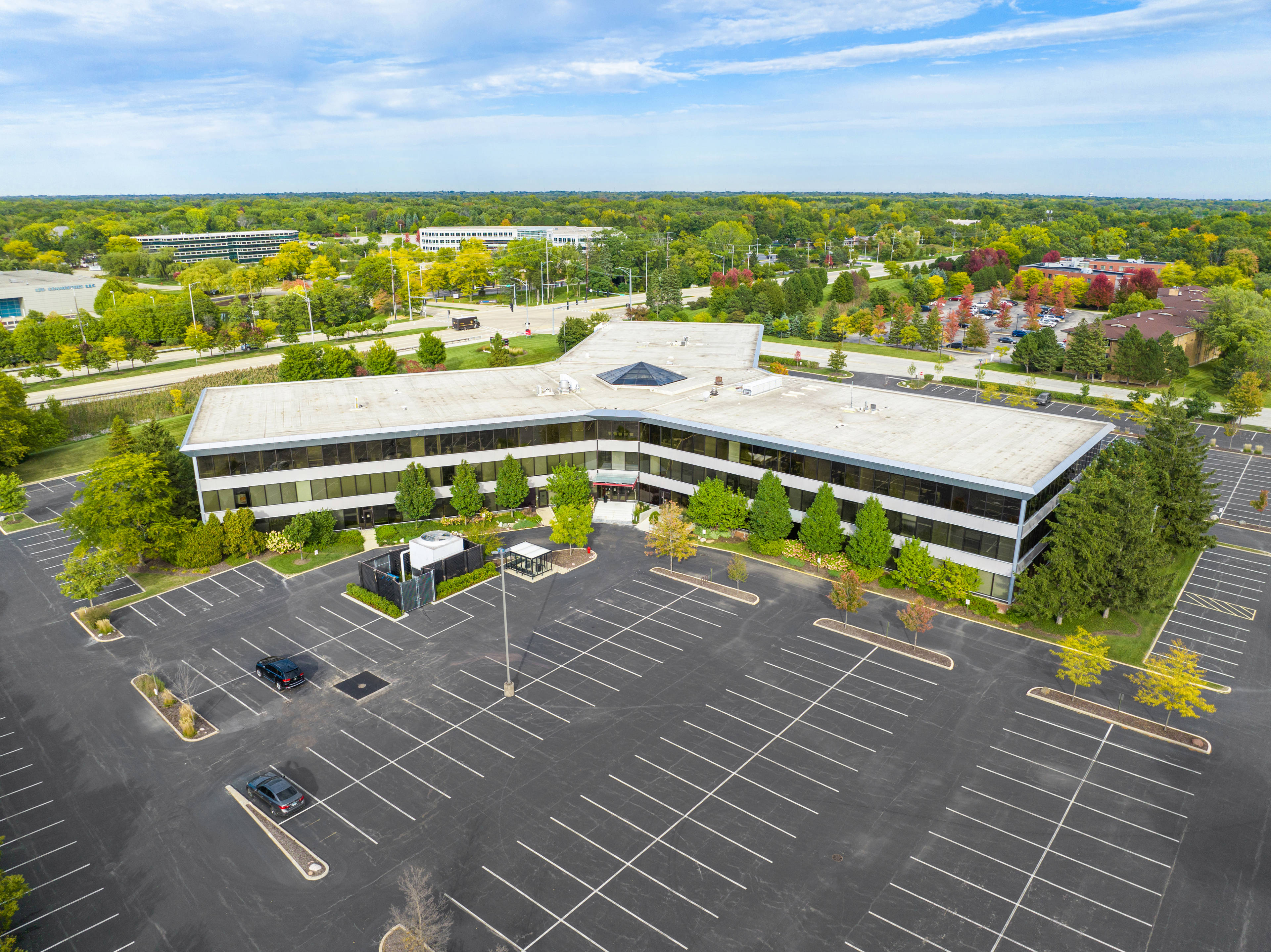 Bannockburn Atrium, 2275 Half Day Rd JLL Properties US