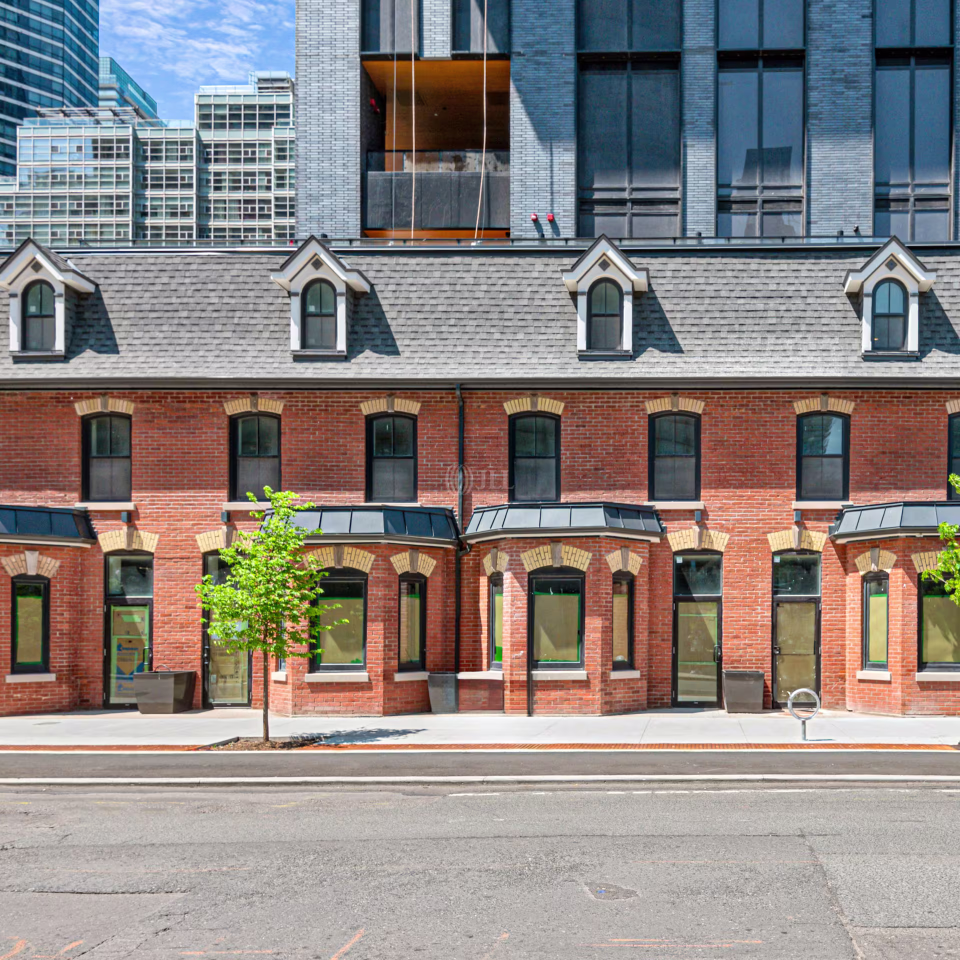 8 Wellesley Street West