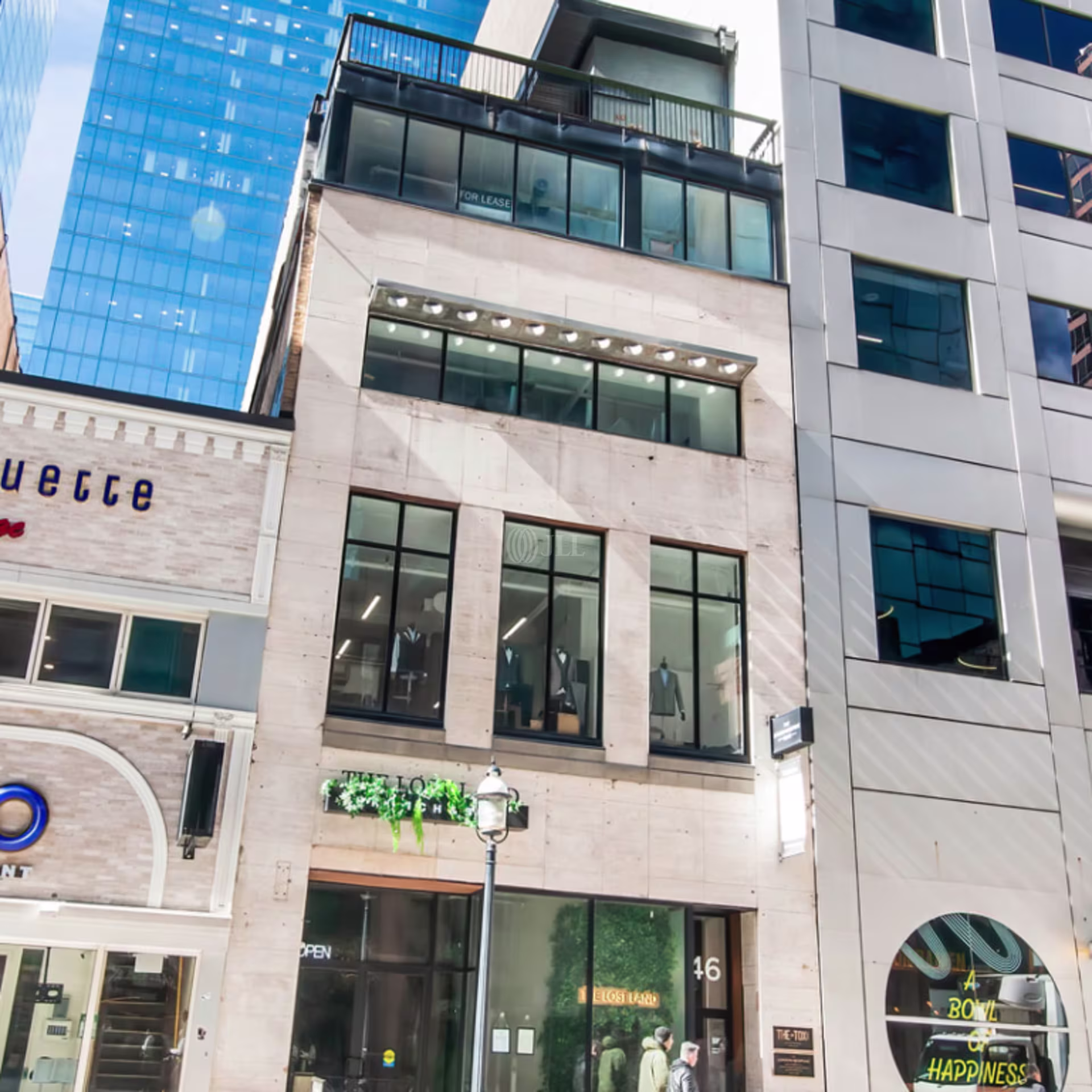 146 Yonge St