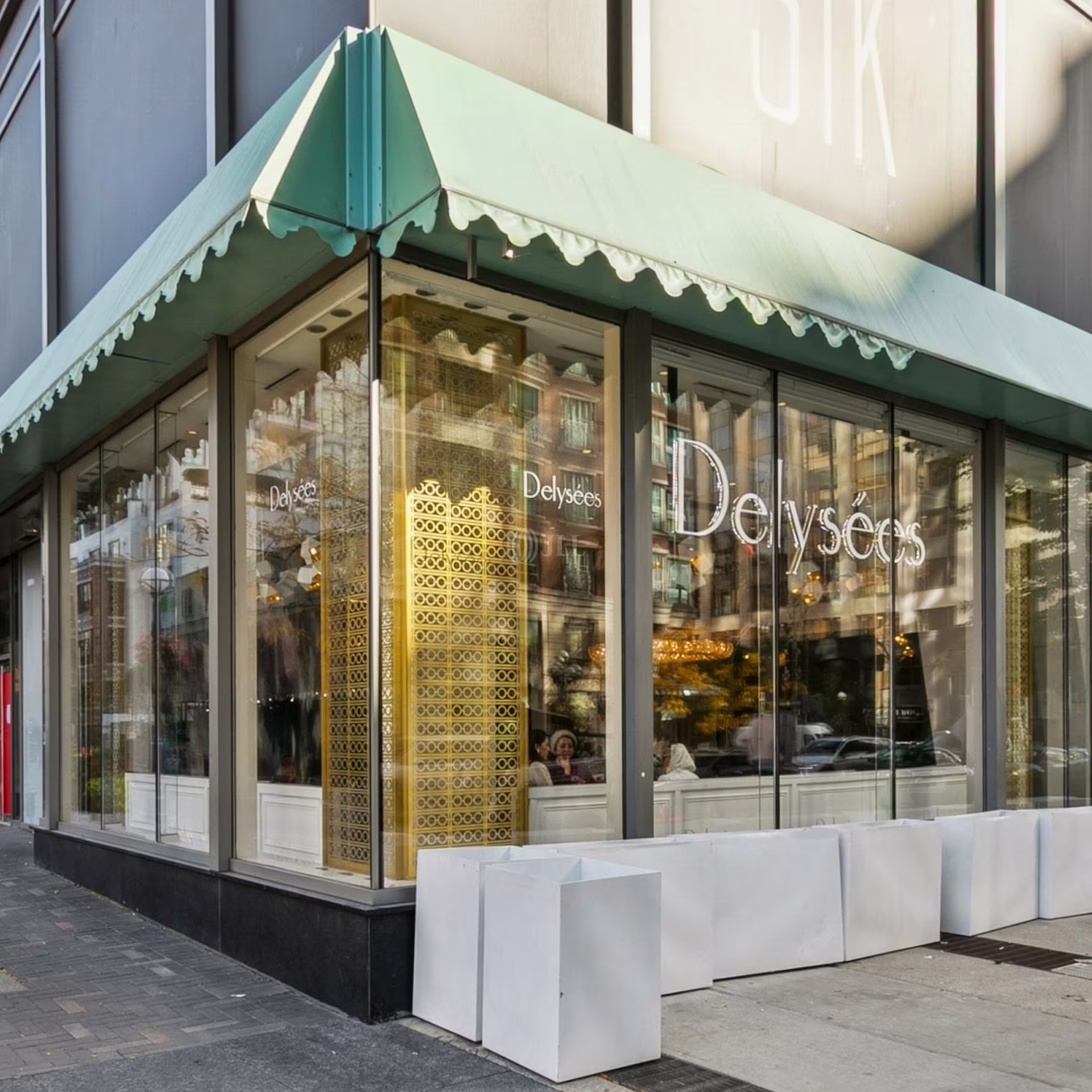 161 Yorkville Avenue