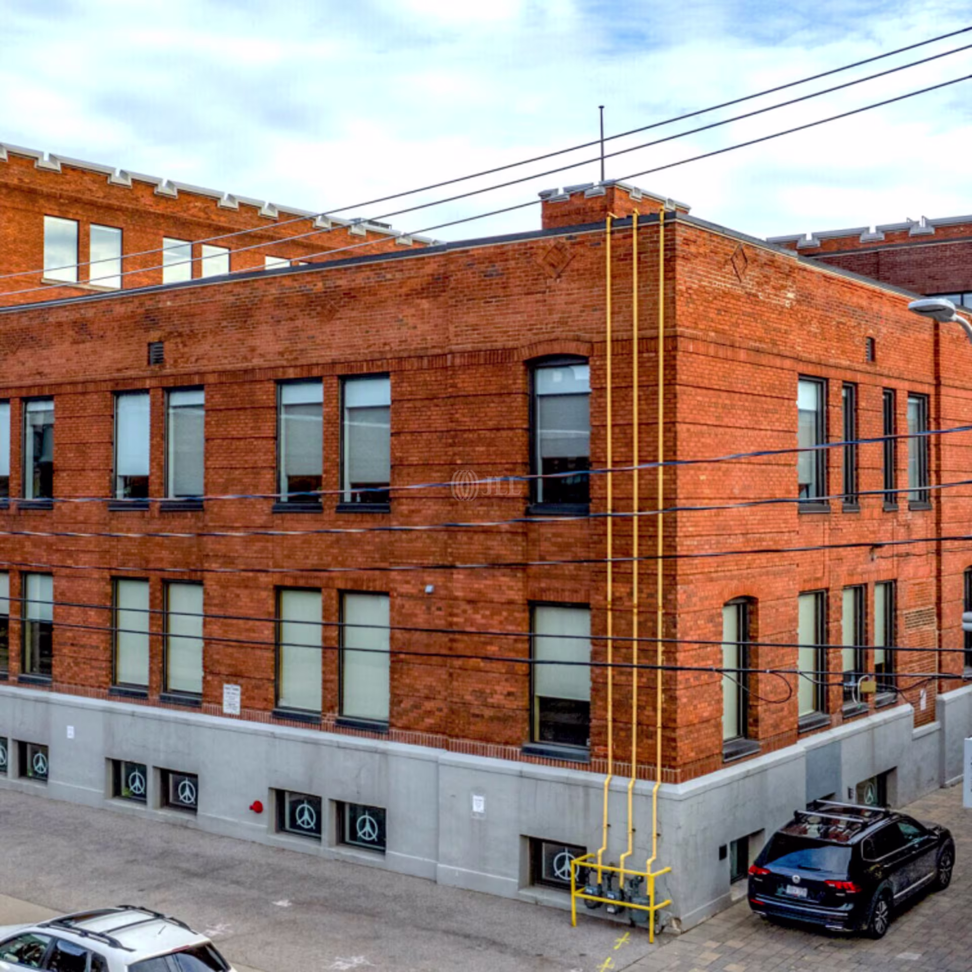 47 Fraser Ave