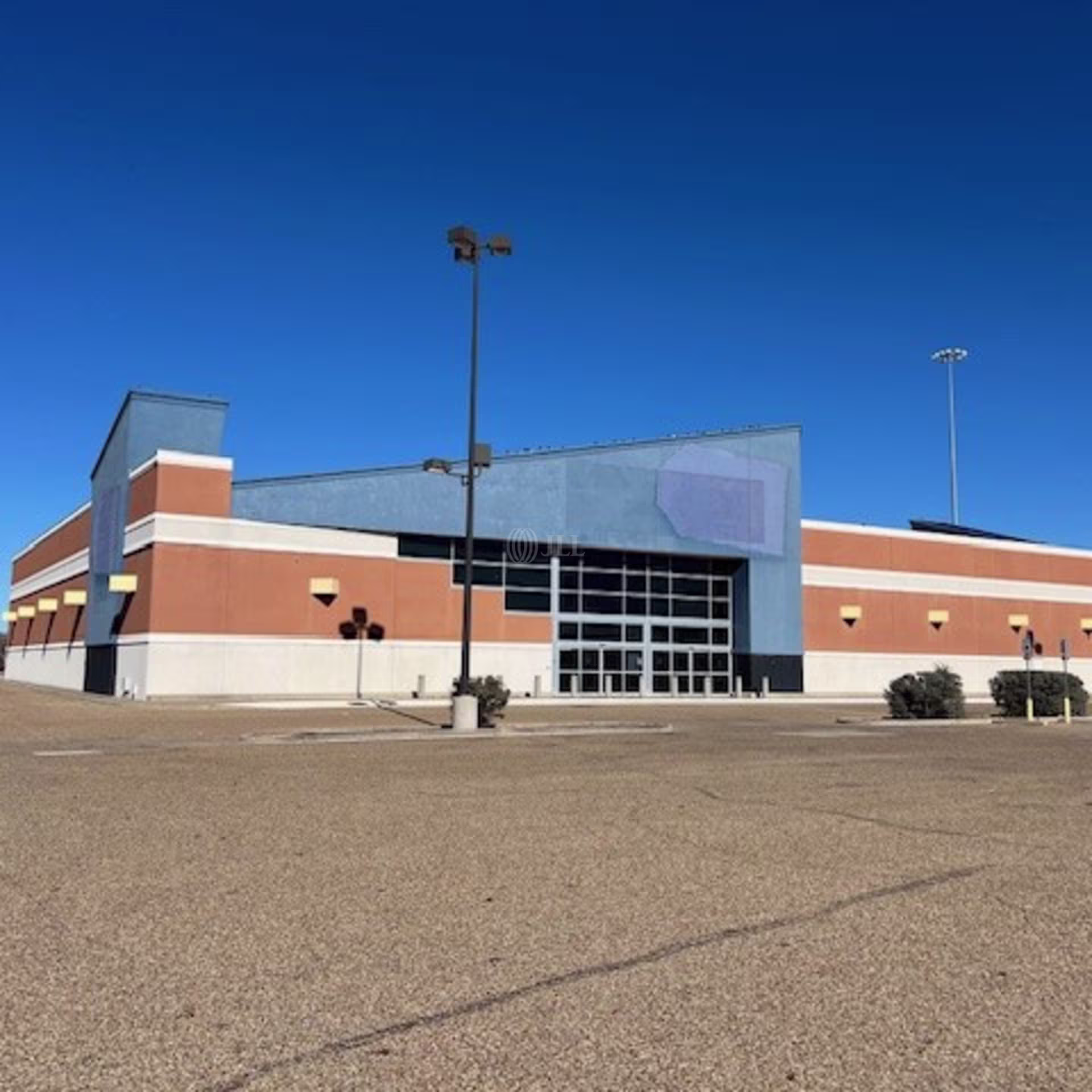5916 W Loop 289