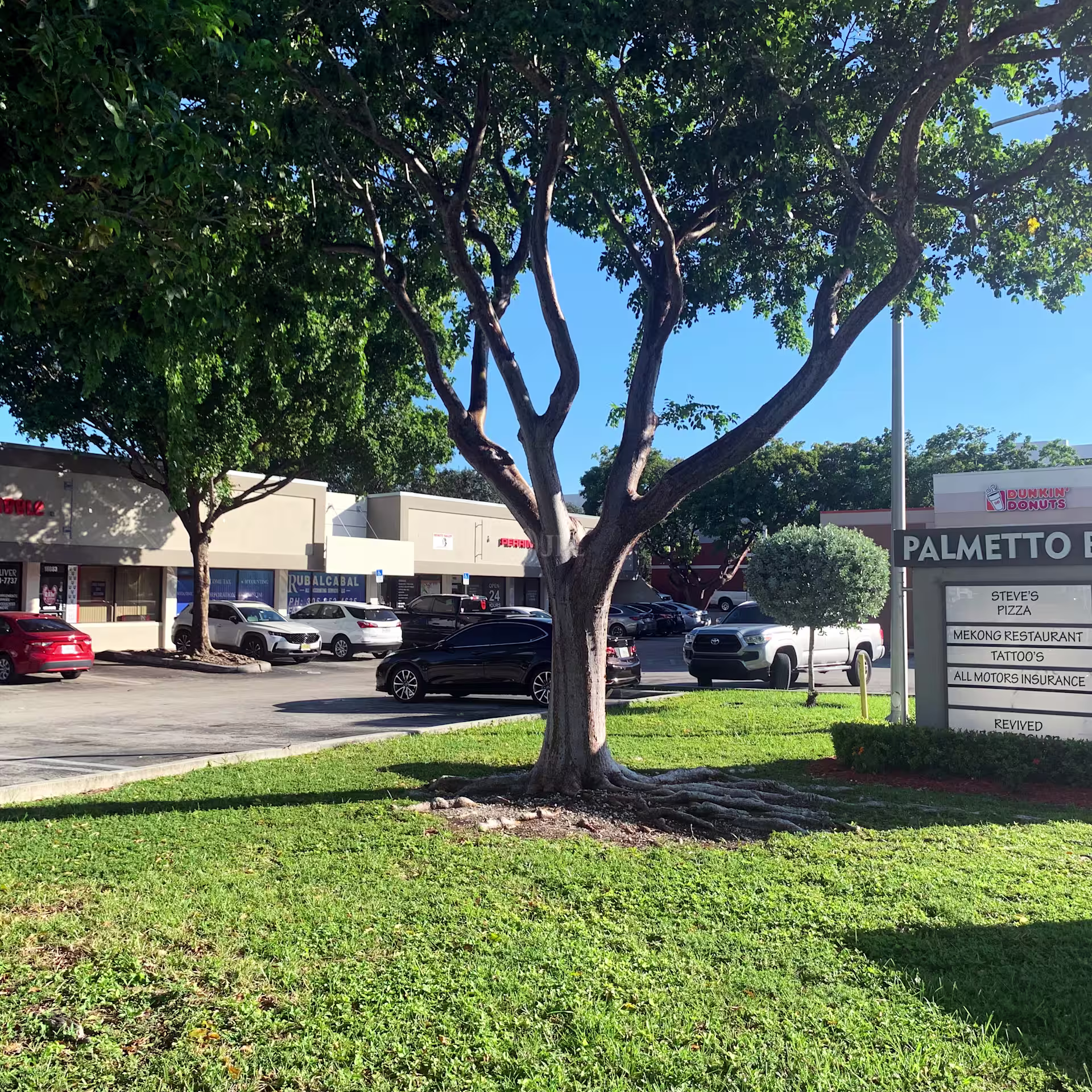 18055-18085 S Dixie Hwy