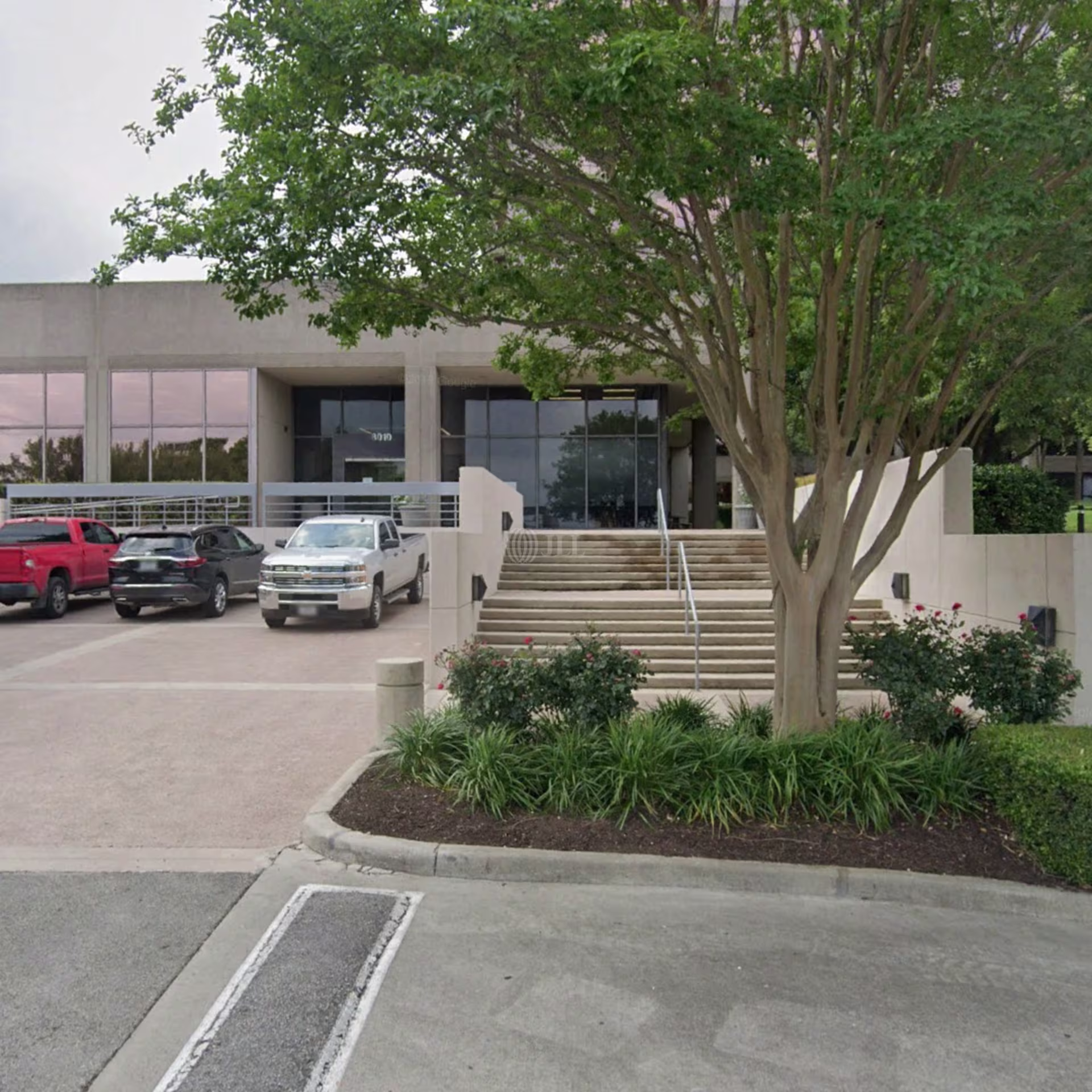 8010 W Interstate 10