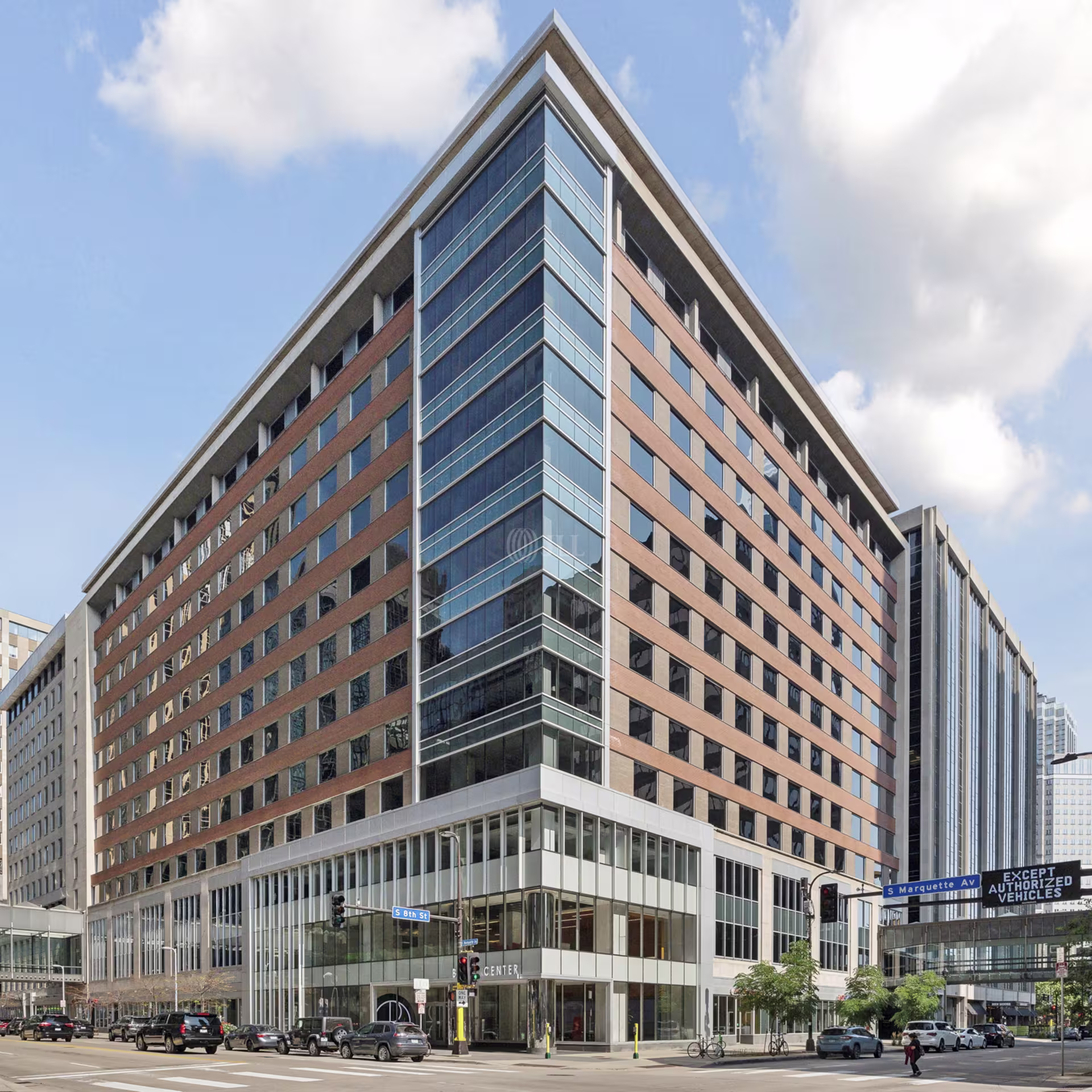 733 Marquette Ave