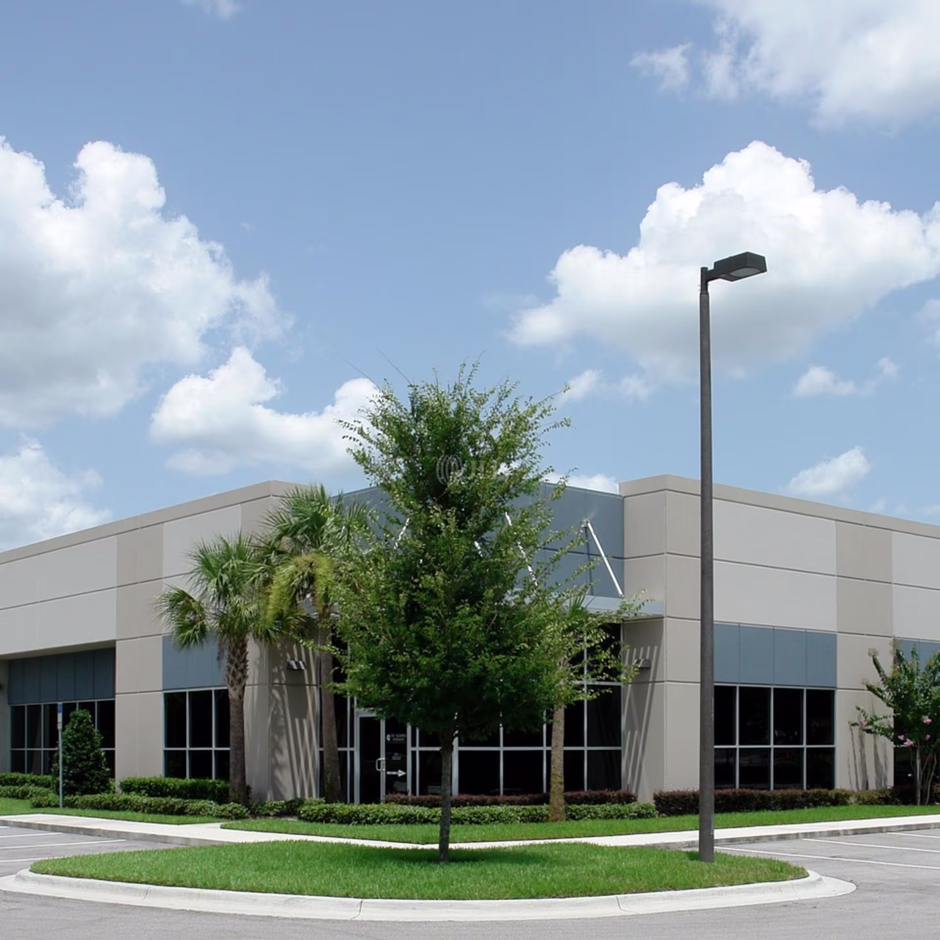 2822 Commerce Park Dr