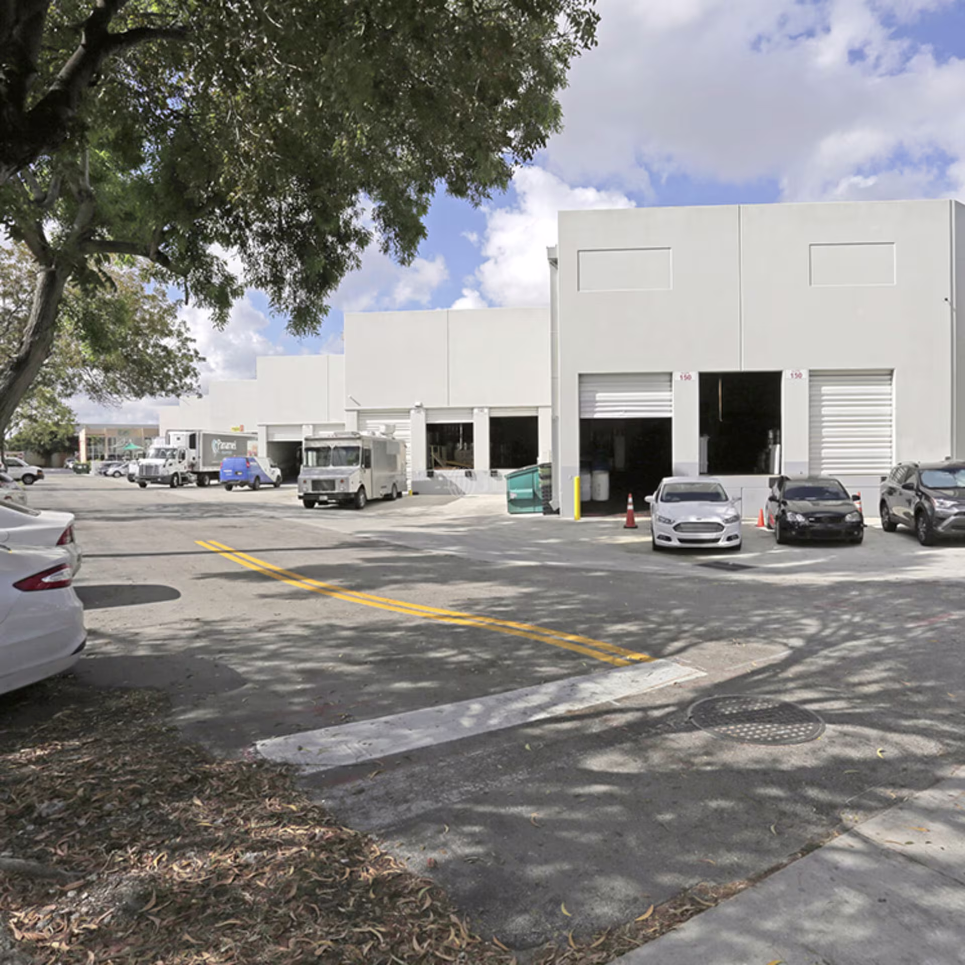 10400 NW 33rd St