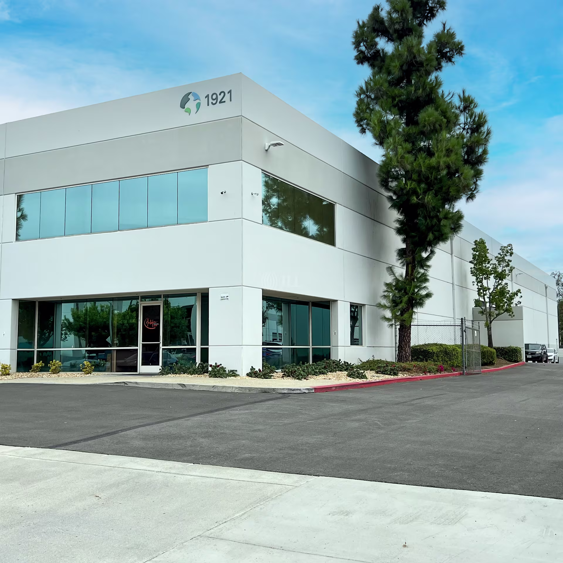 1921 S Business Pkwy