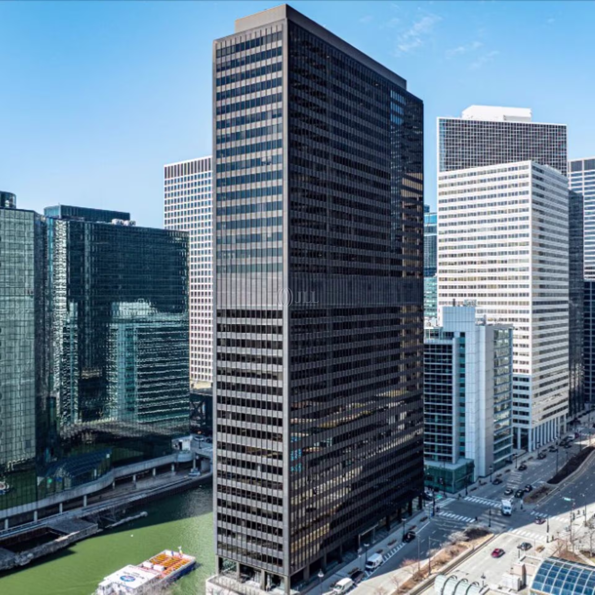 300 S Wacker Dr