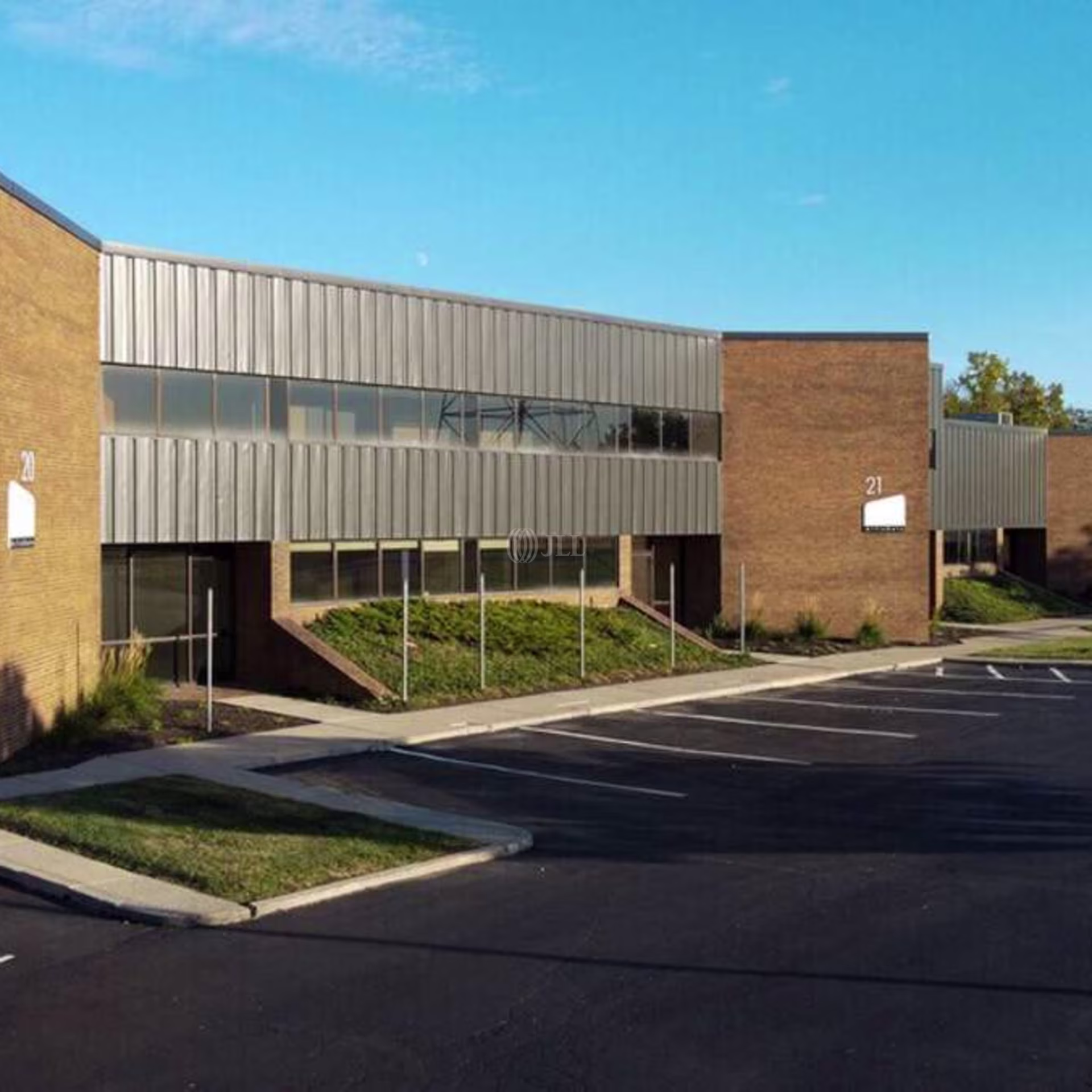 1717-4189 Arlingate Ln