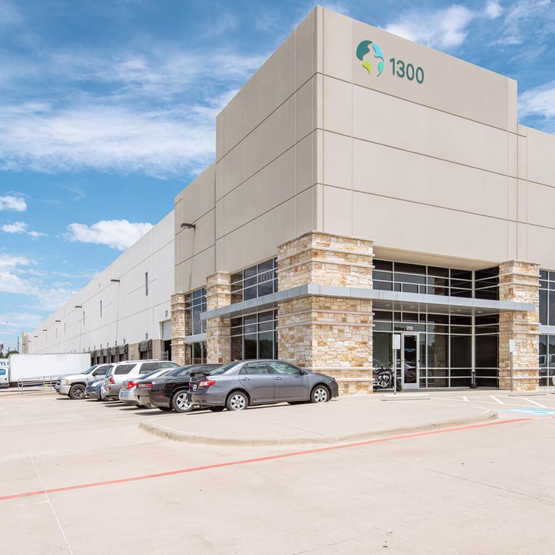 1300-1400 N State Highway 360