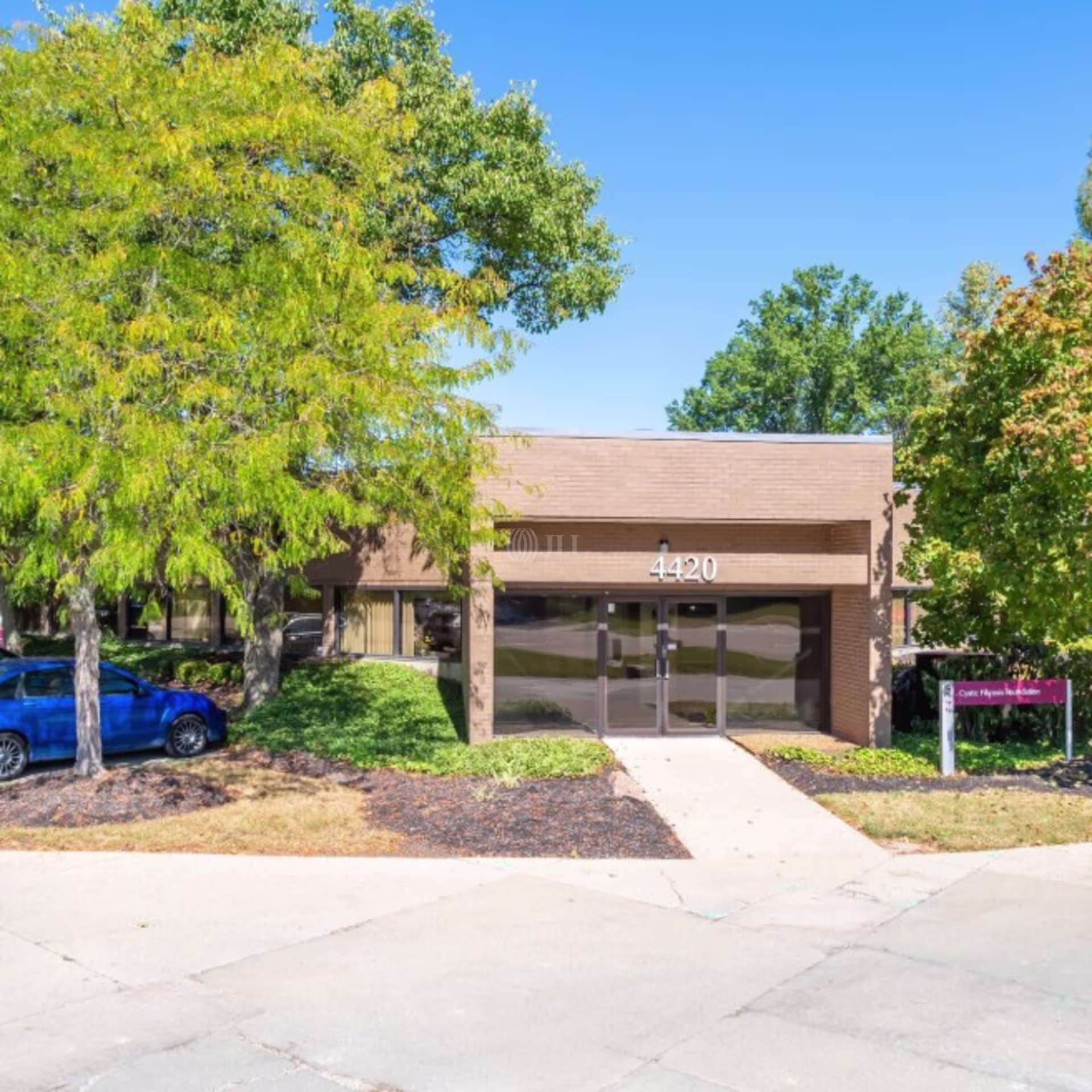 4420 & 4440 Carver Woods Dr