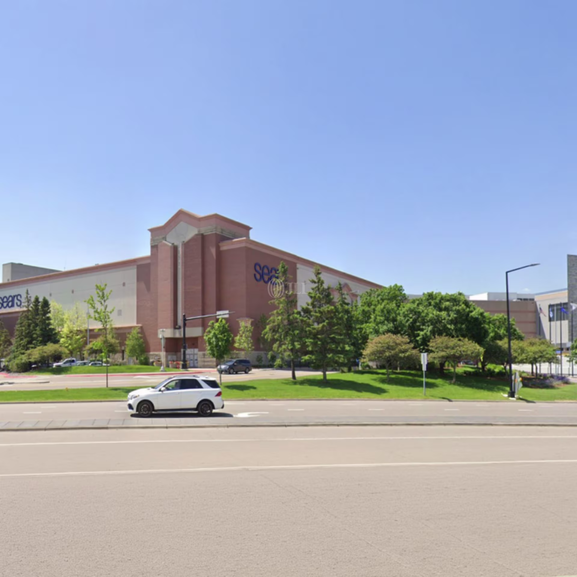 2251 Lindau Ln