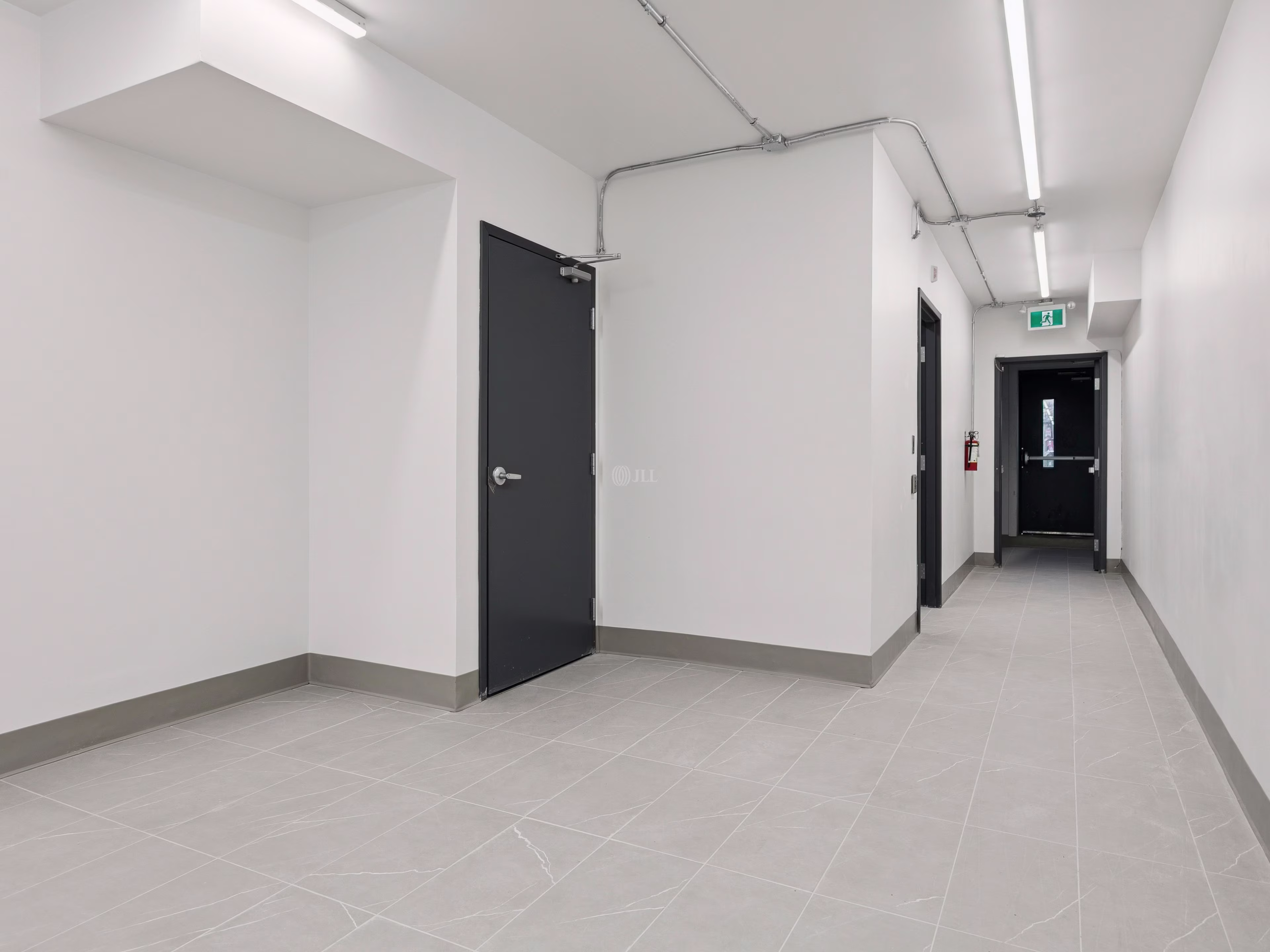 300 Spadina Avenue (Second Floor)
