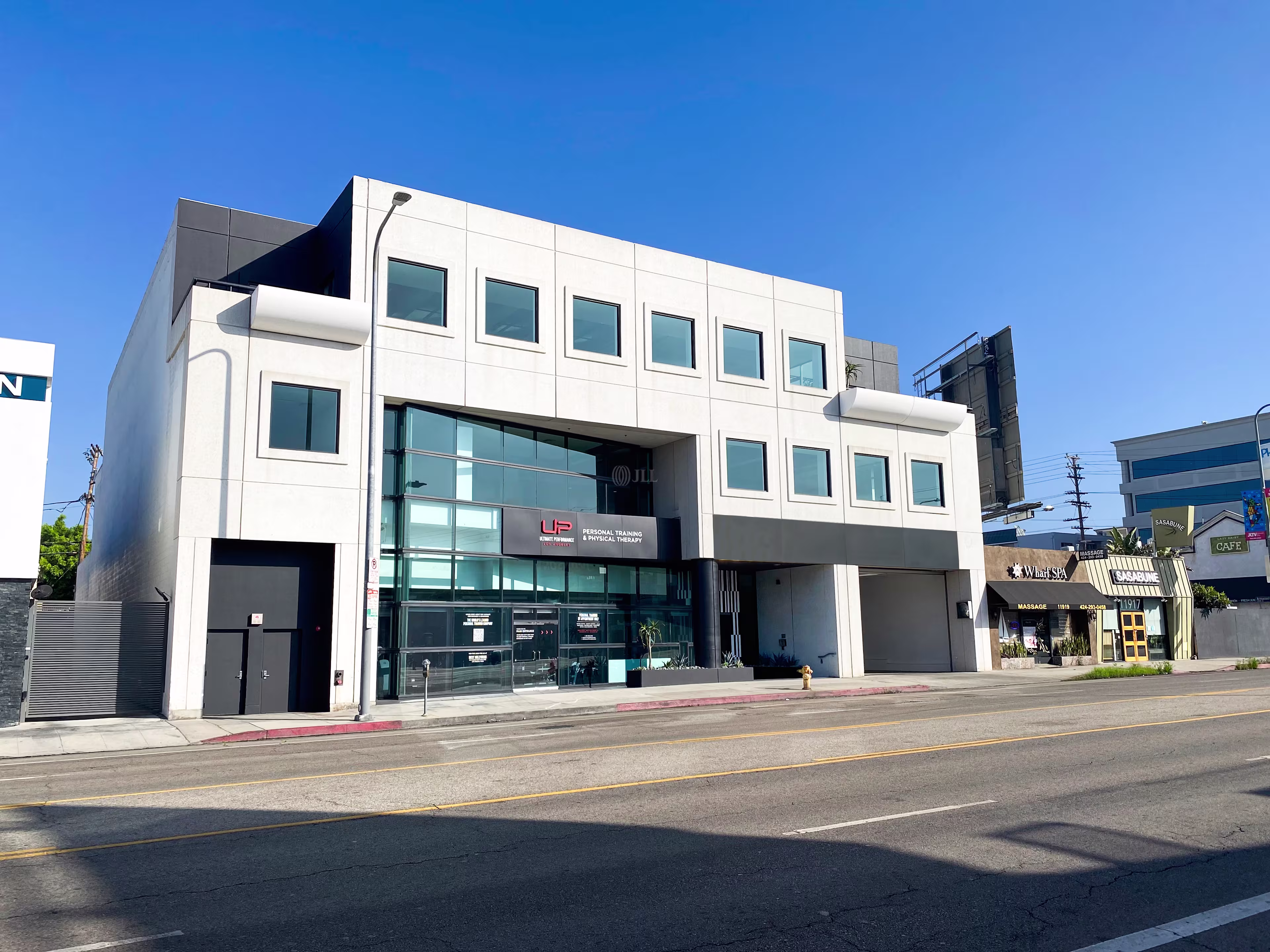 Brentwood on Wilshire