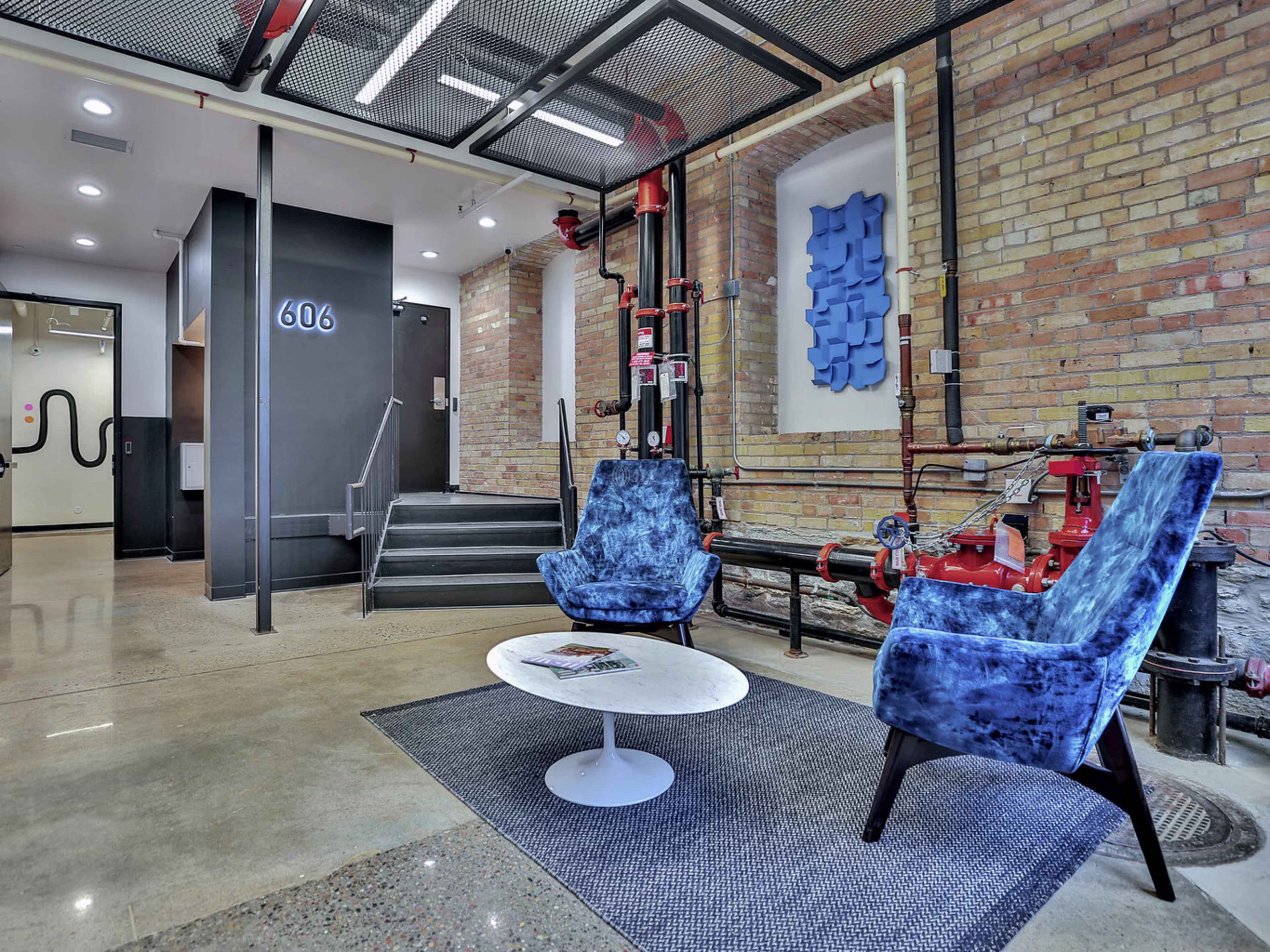 606 Washington