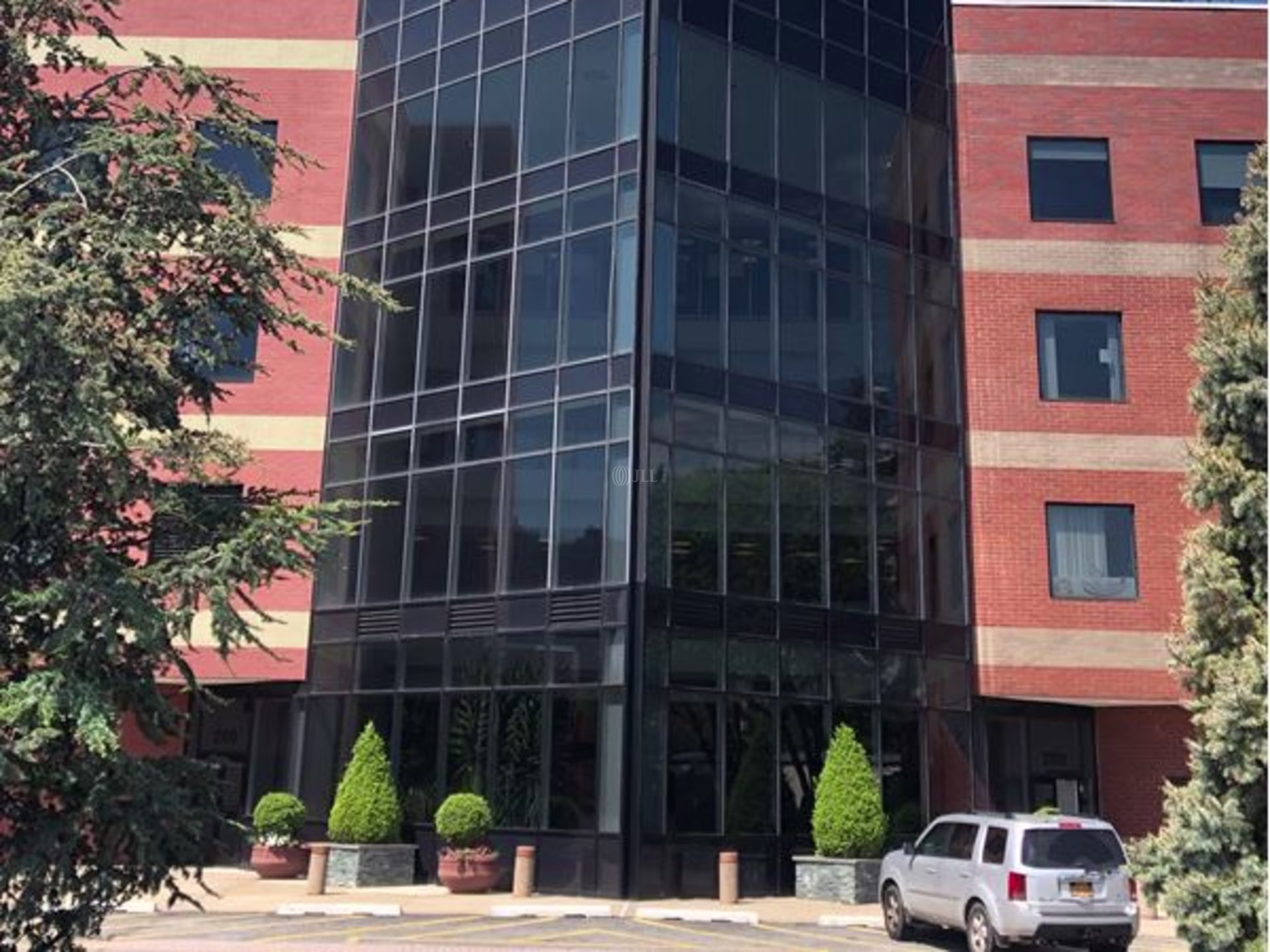 Bay Plaza Power Center