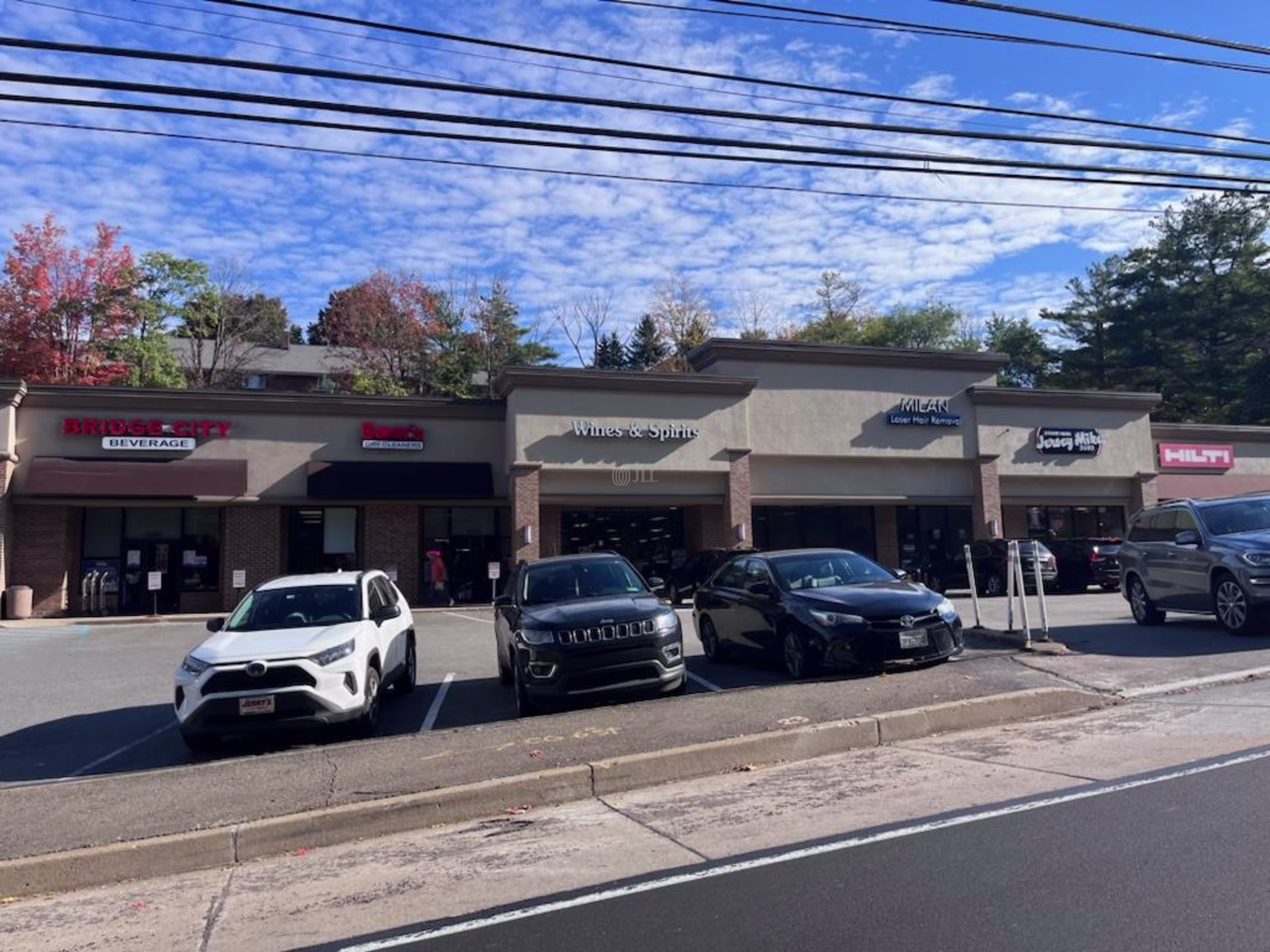 Paul Manor Shopping Center