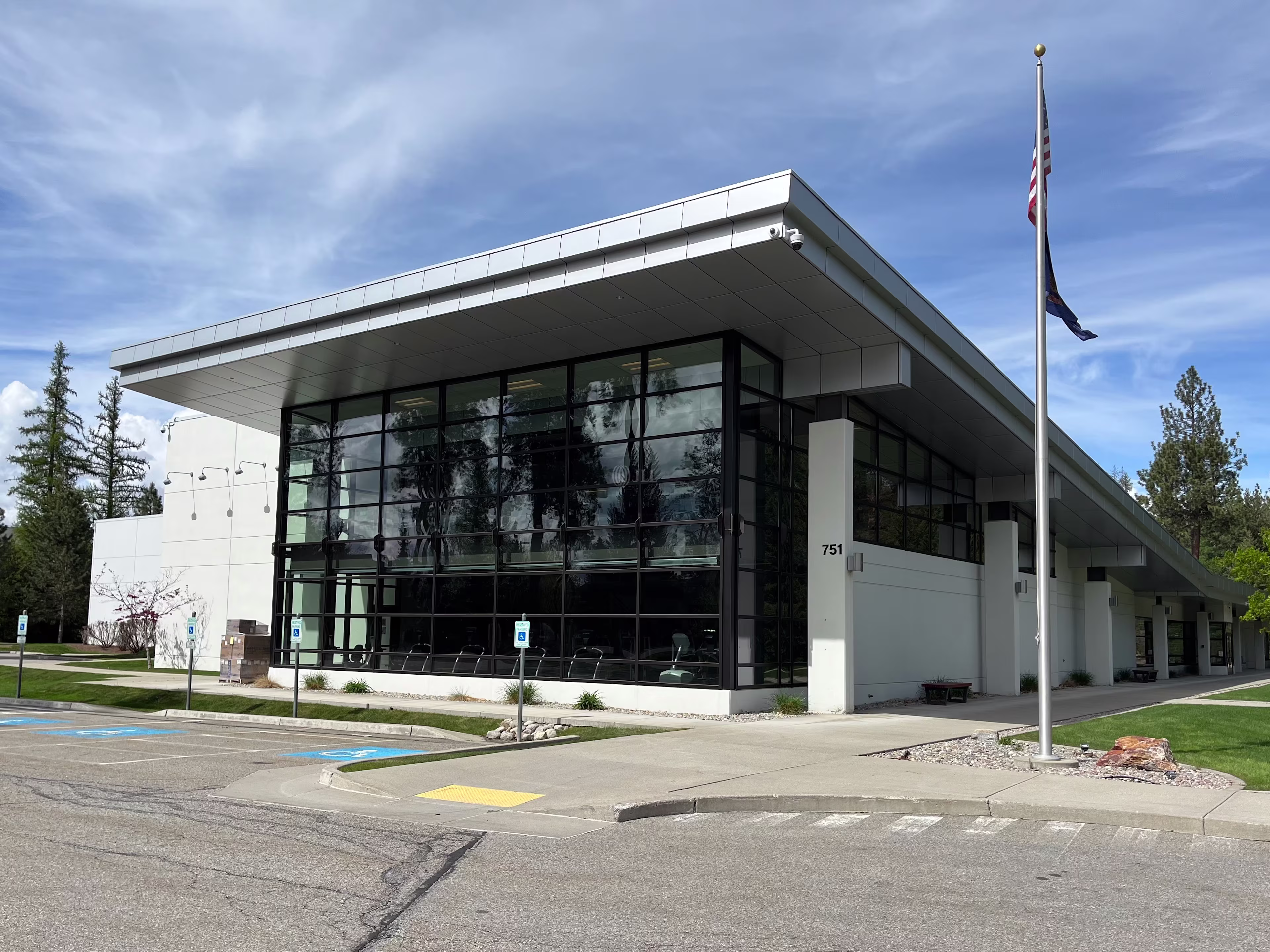 751 W Hanley Ave- Sublease