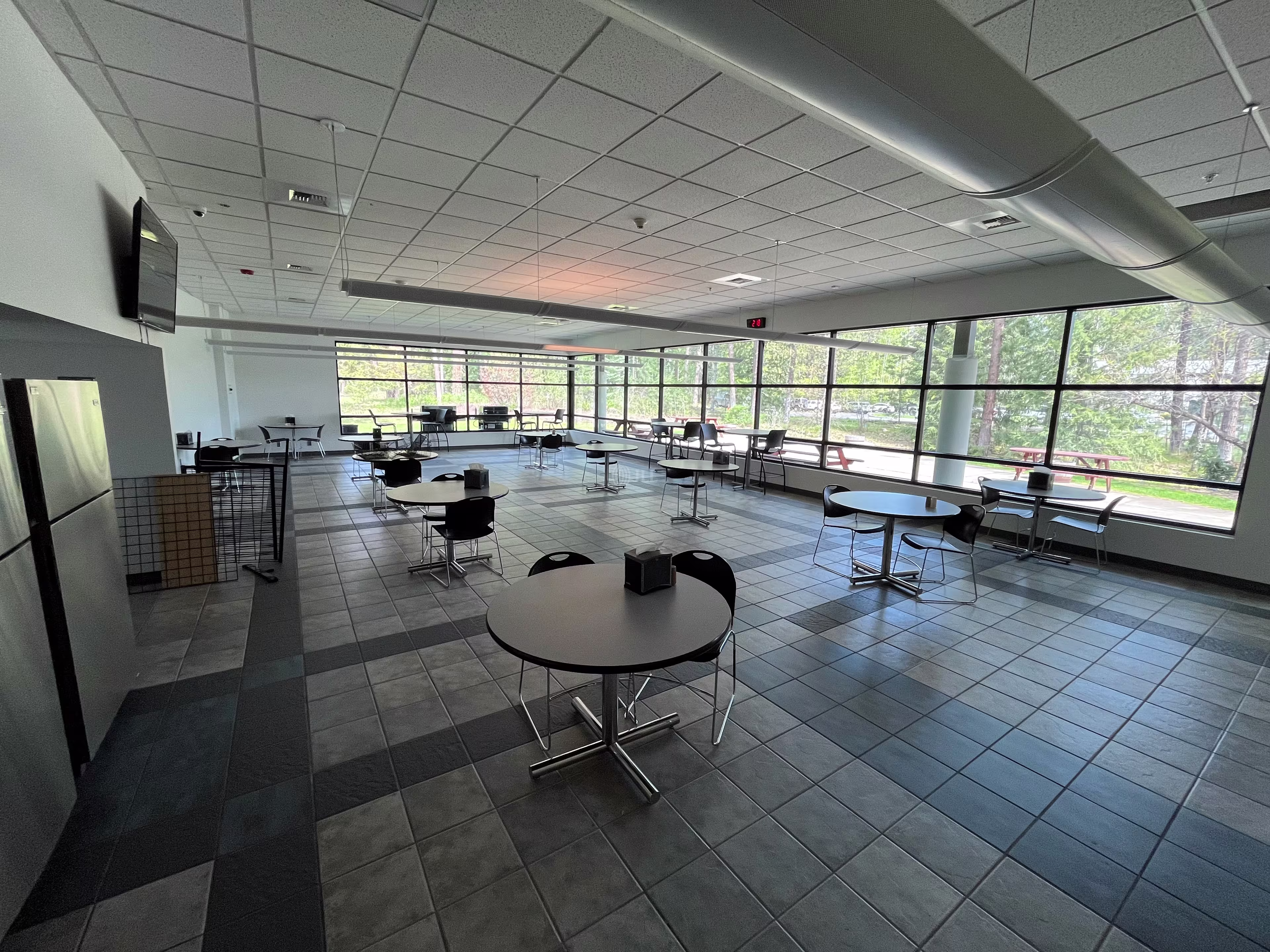 751 W Hanley Ave- Sublease