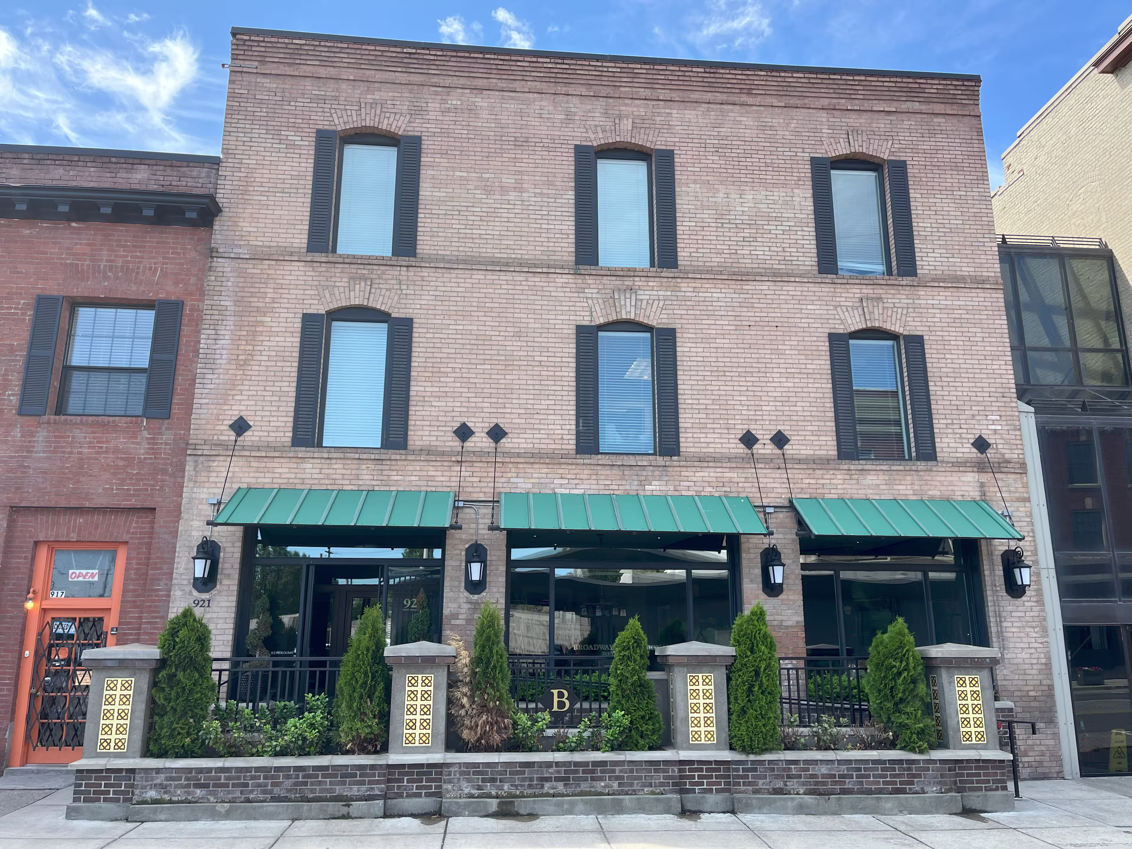 Broadway Professional Building