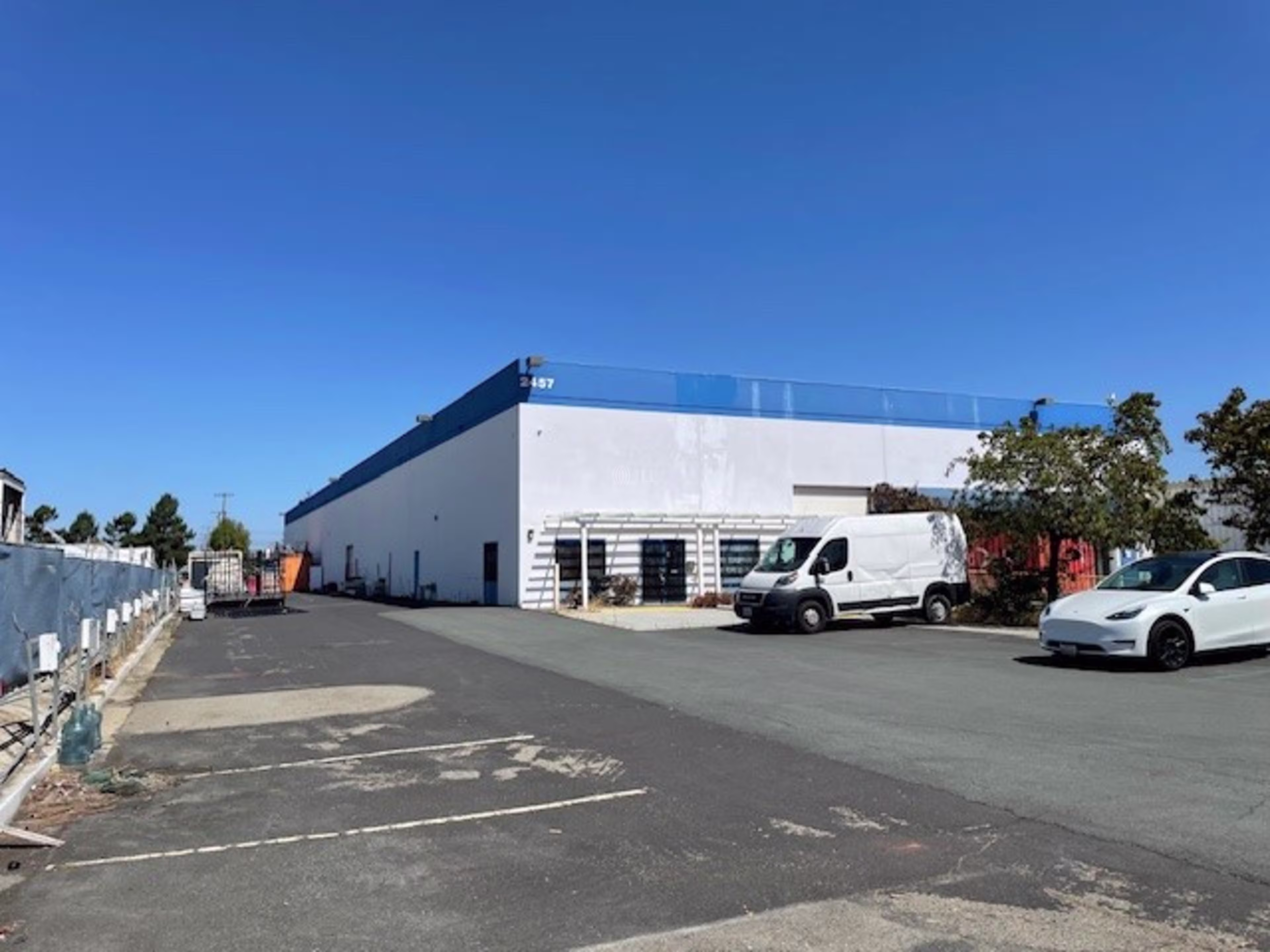 2457 Industrial Pkwy W