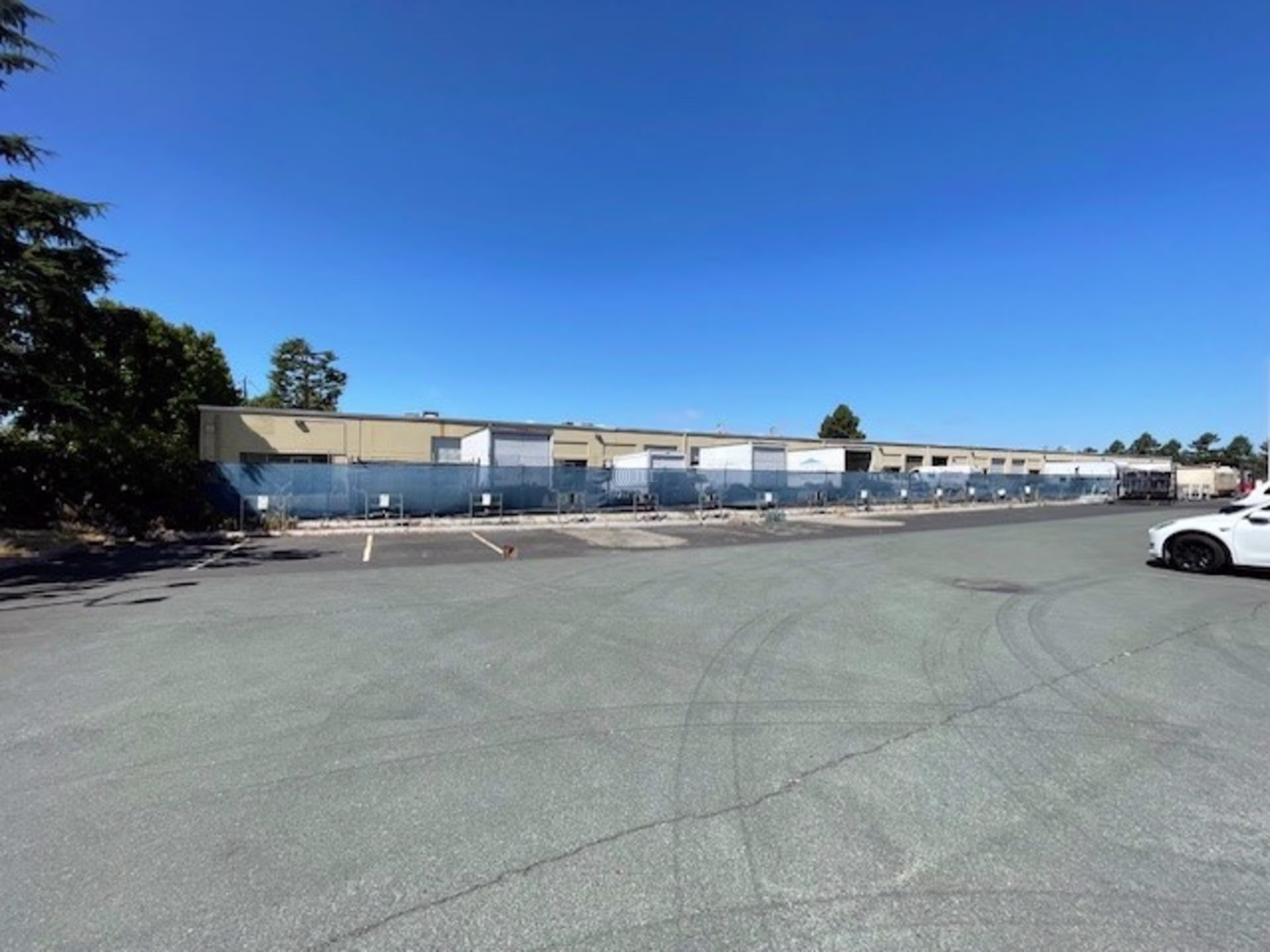 2457 Industrial Pkwy W