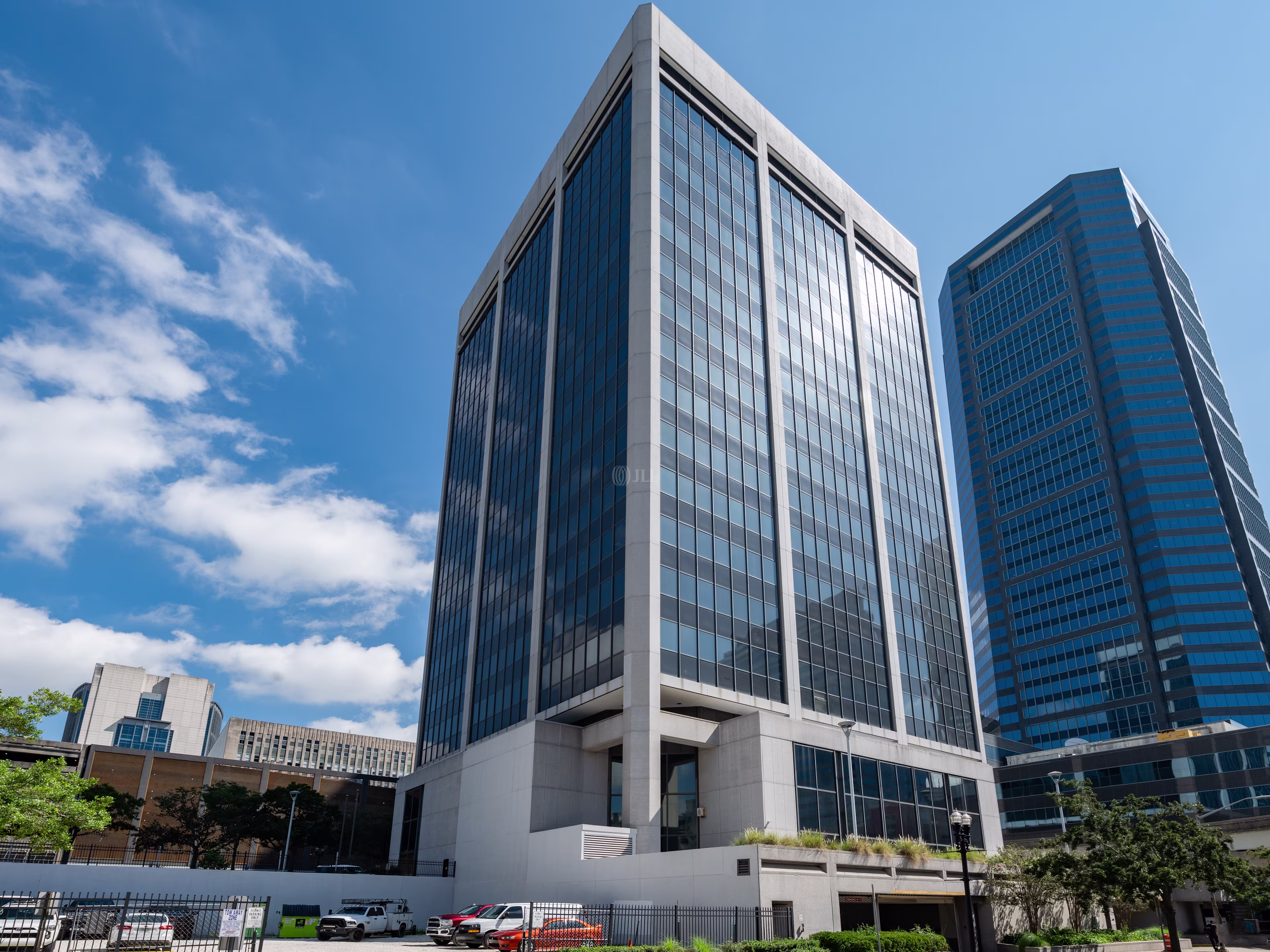 200 W Forsyth