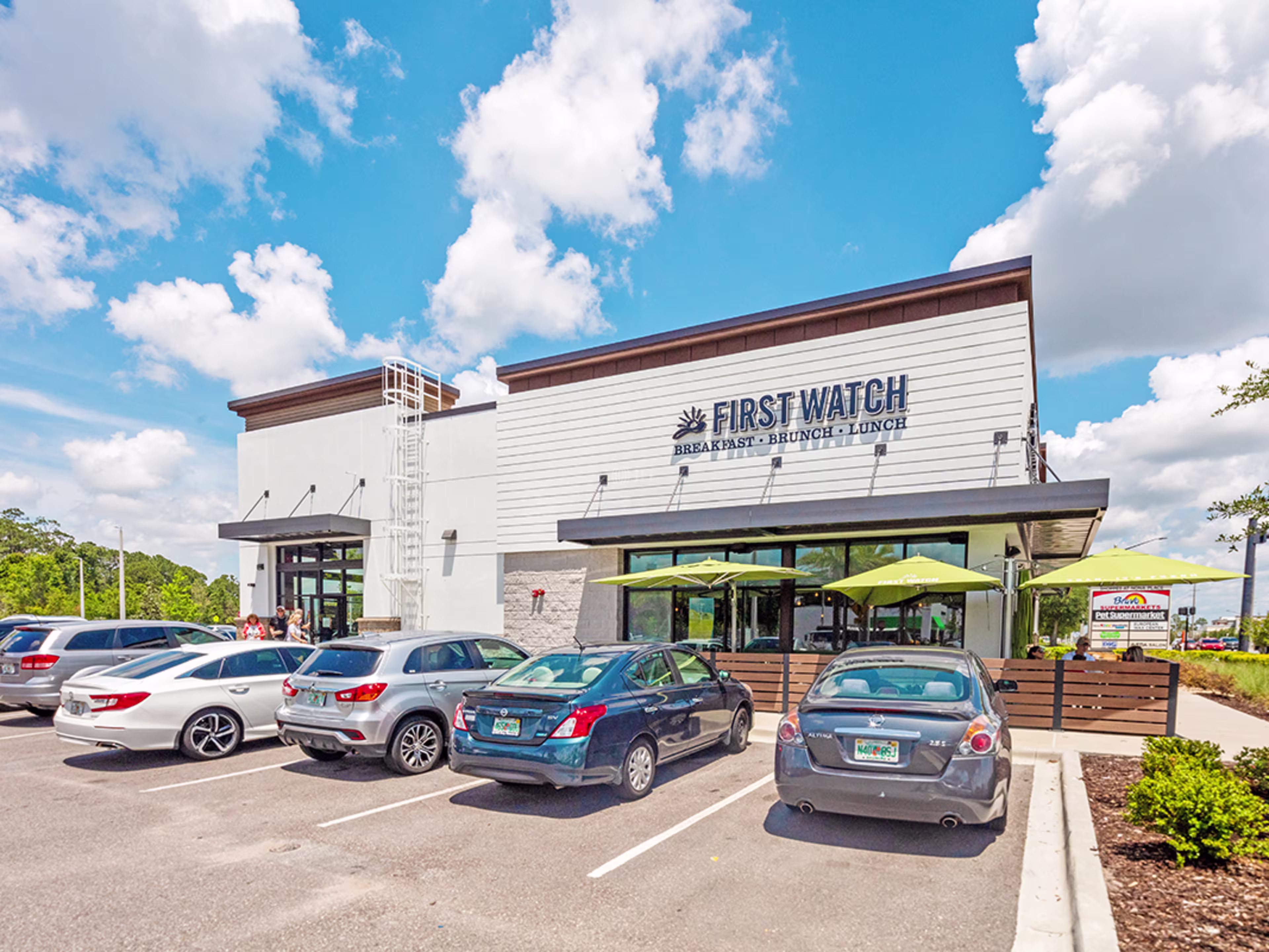 Shoppes at Nona Place