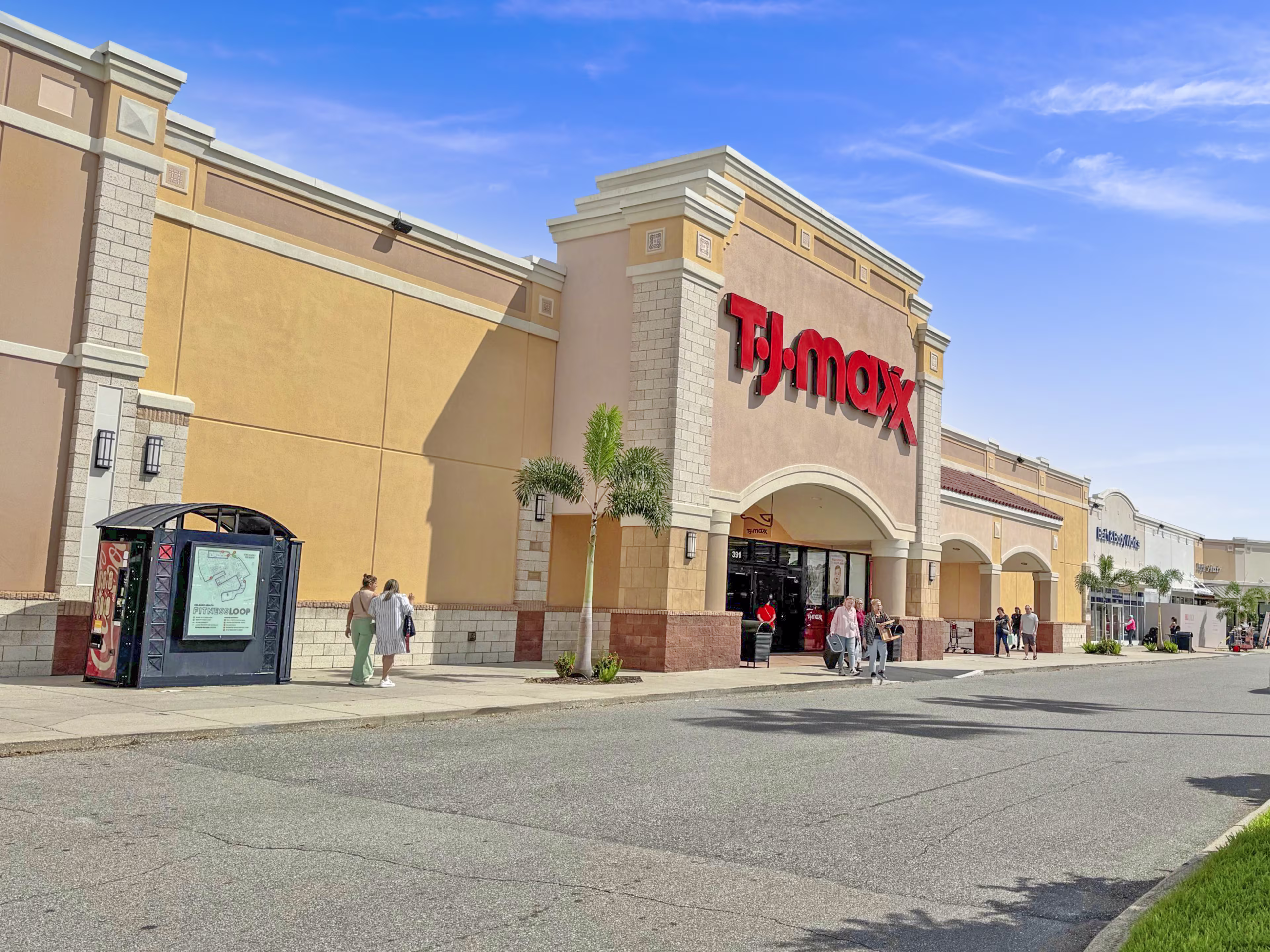 Waterford Lakes Town Center