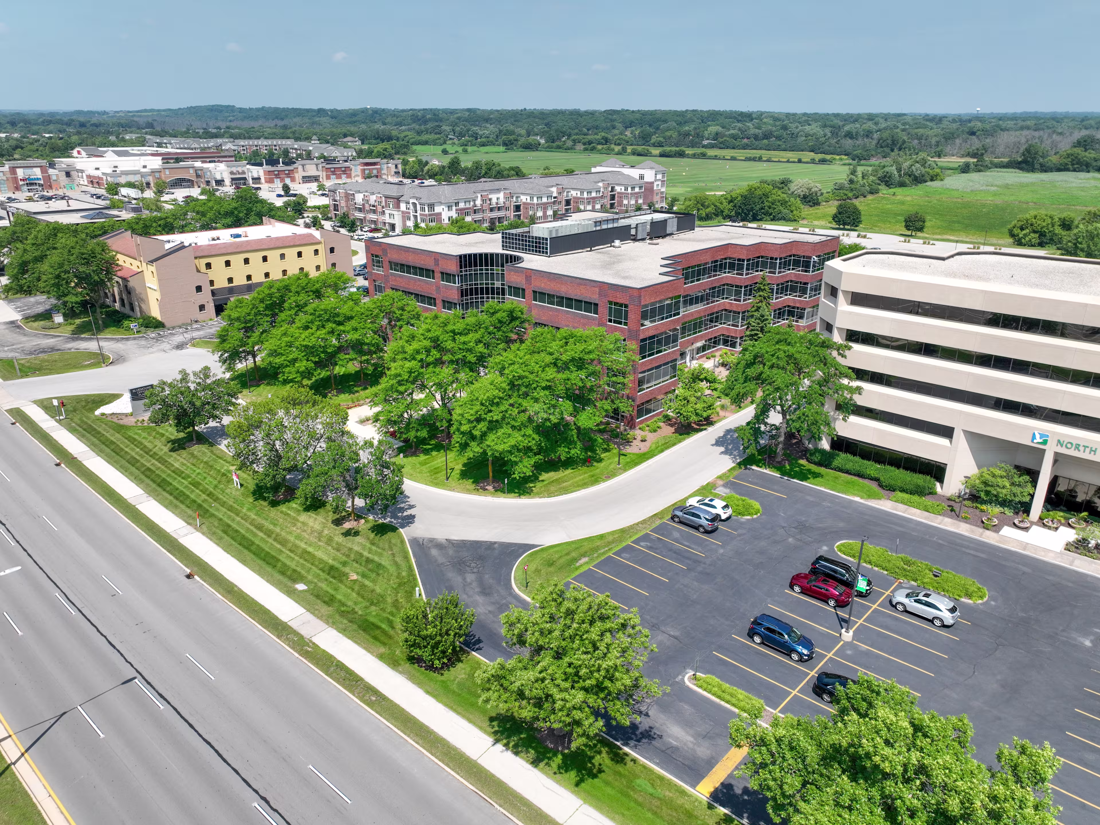 Bluemound Office Plaza