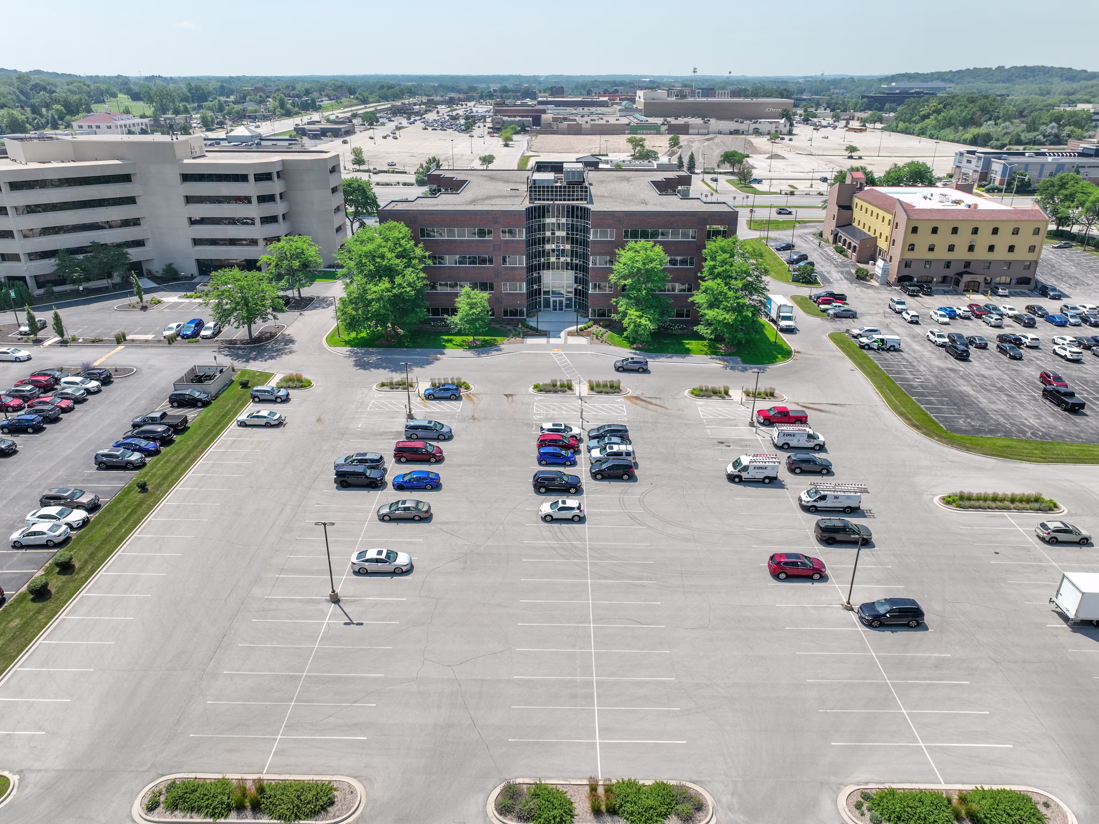 Bluemound Office Plaza