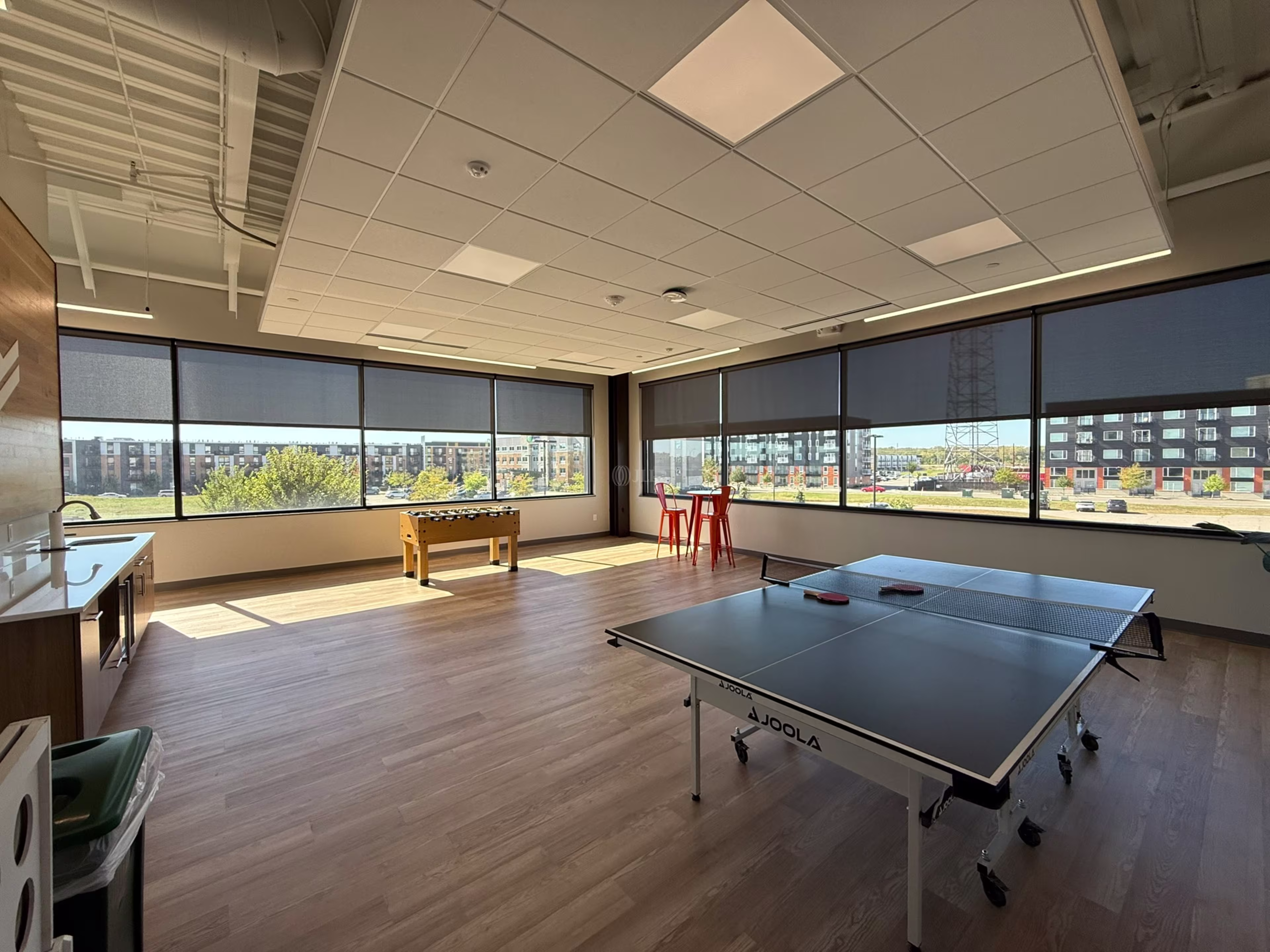 Gray's Lake Office Park